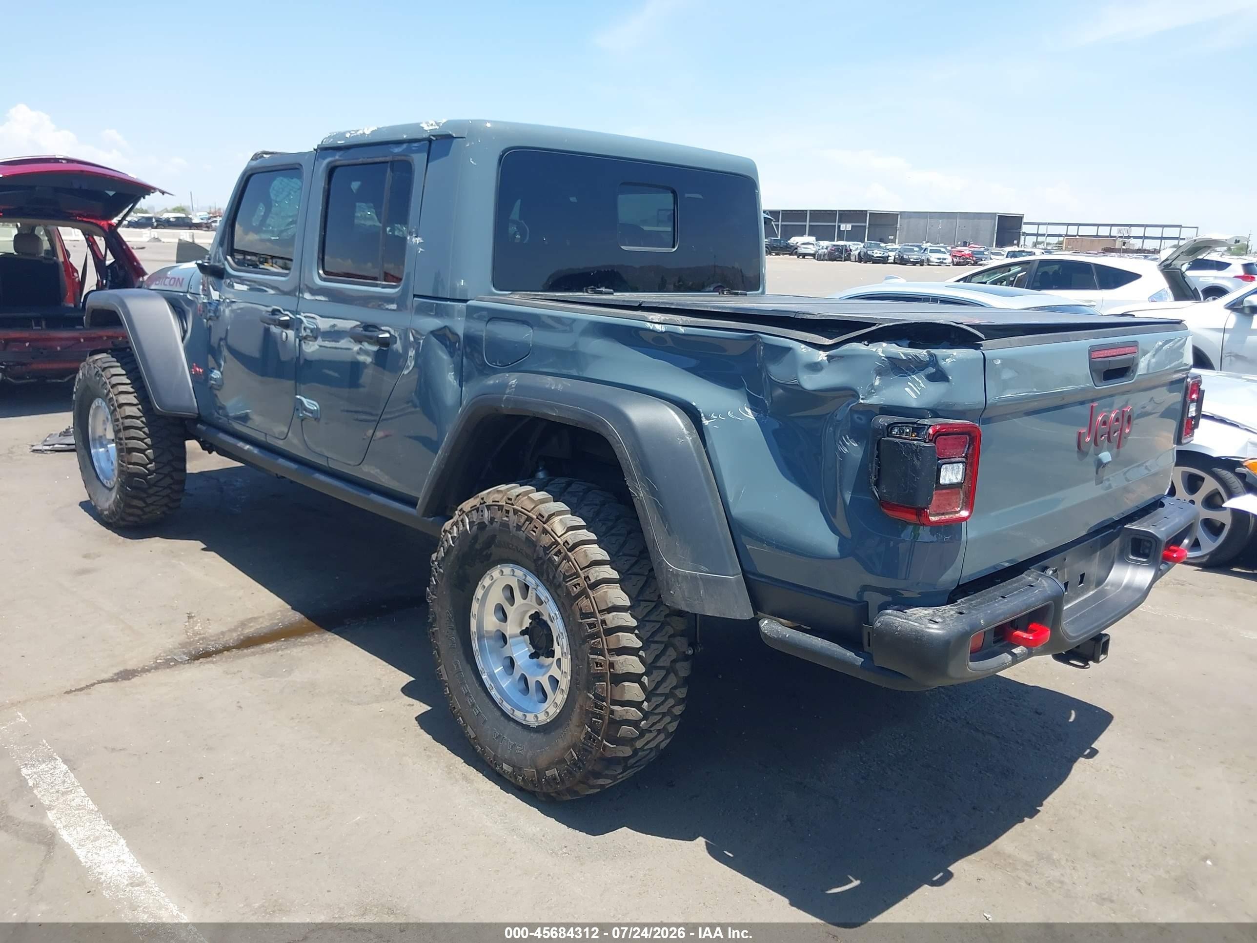 2026 Jeep Gladiator VIN 1C6RJTBG8TL181780 IAAI salvage auction — Rollover, Salvage (Arizona), sold $19,100 on 2026-08-25 (photo 3)