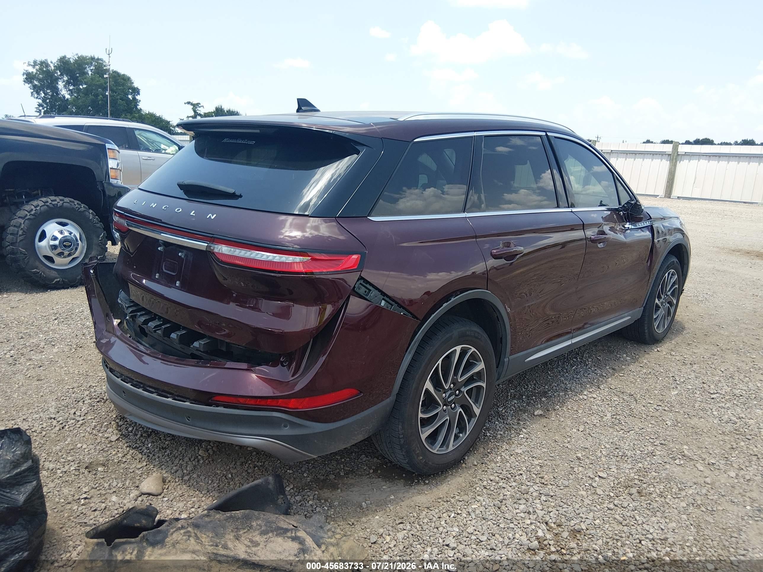2020 Lincoln Corsair VIN 5LMCJ1C94LUL11544 IAAI salvage auction — Front & Rear, Salvage (Louisiana), sold $2,900 on 2026-09-02 (photo 4)