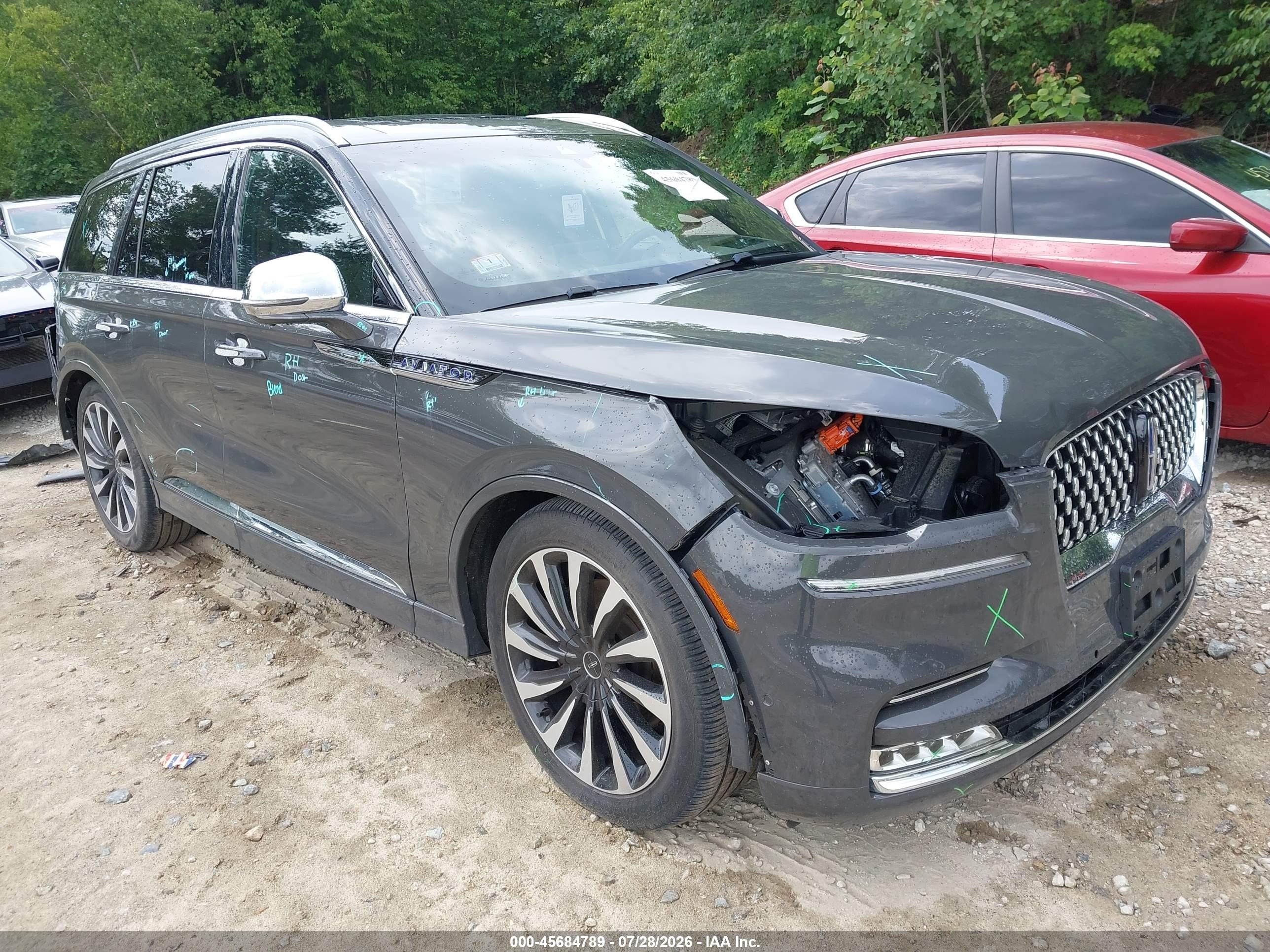 2022 Lincoln Aviator VIN 5LMYJ9YY7NNL00622 IAAI salvage auction — Front End, Salvage (Massachusetts), sold $18,700 on 2026-09-26 (photo 1)