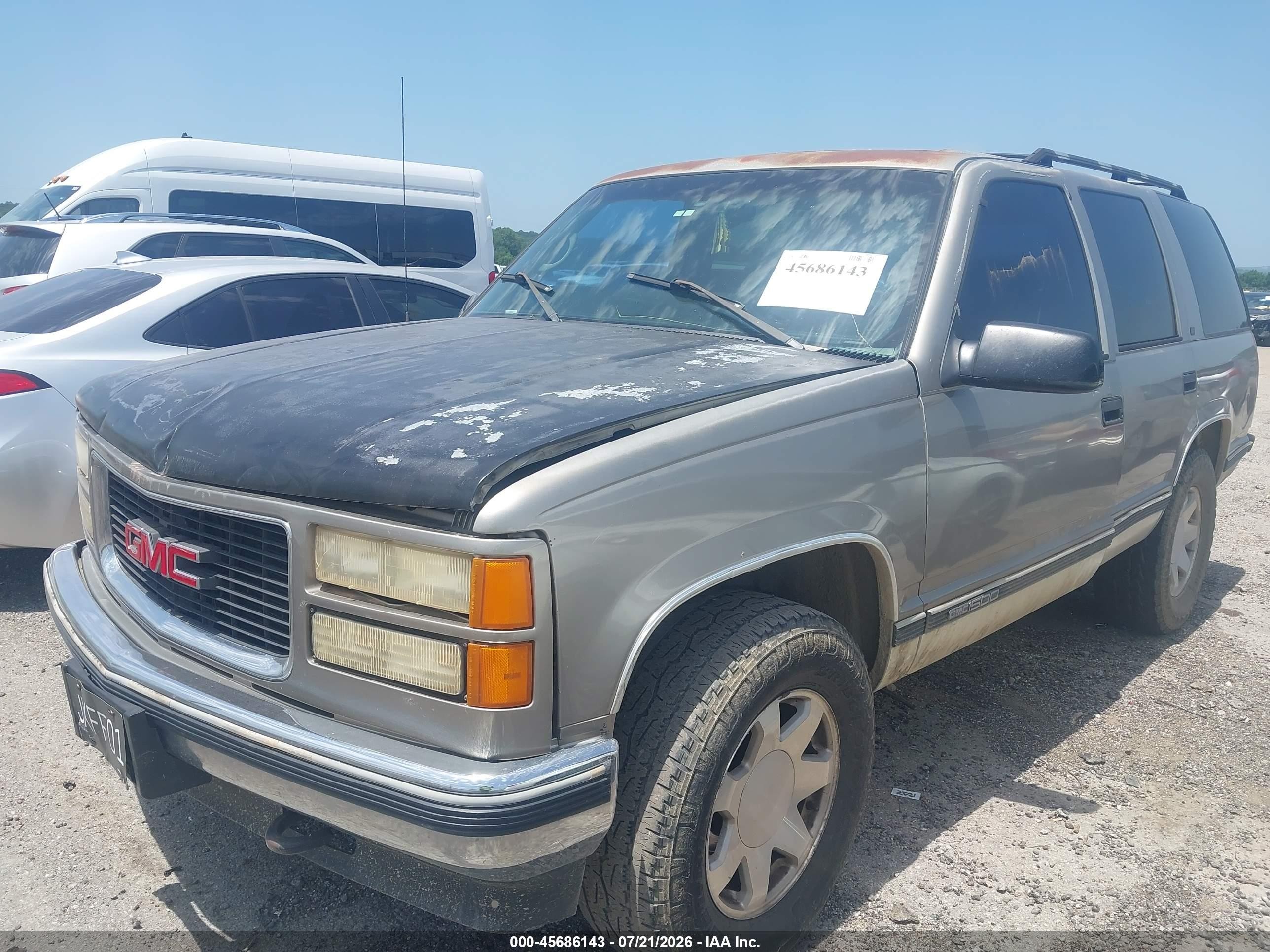 1999 Gmc Yukon VIN 1GKEK13R5XJ768534 IAAI salvage auction — Front End, Salvage (Oklahoma), sold $450 on 2026-09-10 (photo 2)
