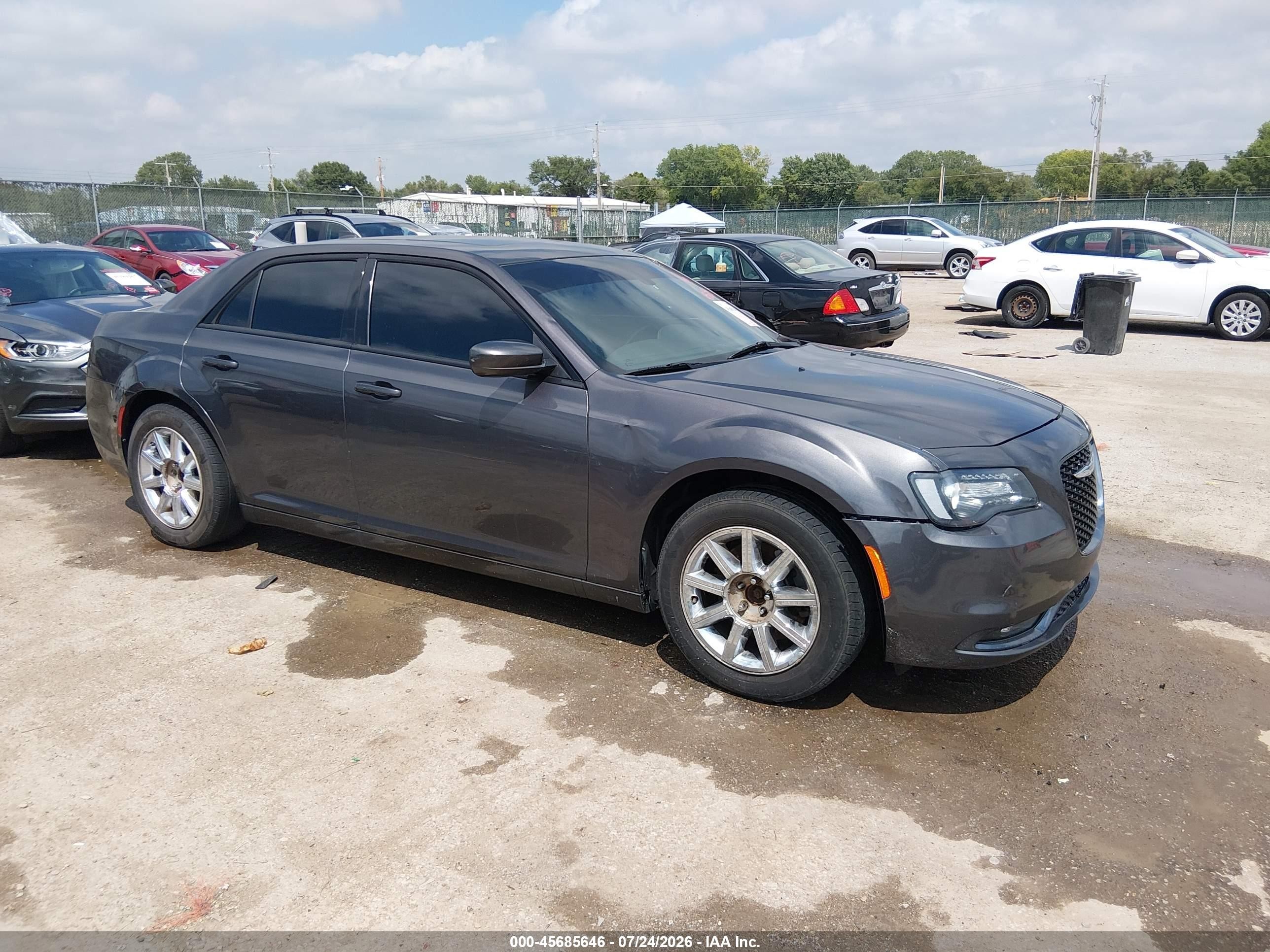 2018 Chrysler 300 VIN 2C3CCAGG1JH204059 IAAI salvage auction — Hail, Salvage (Kansas), sold $1,775 on 2026-08-28 (photo 1)