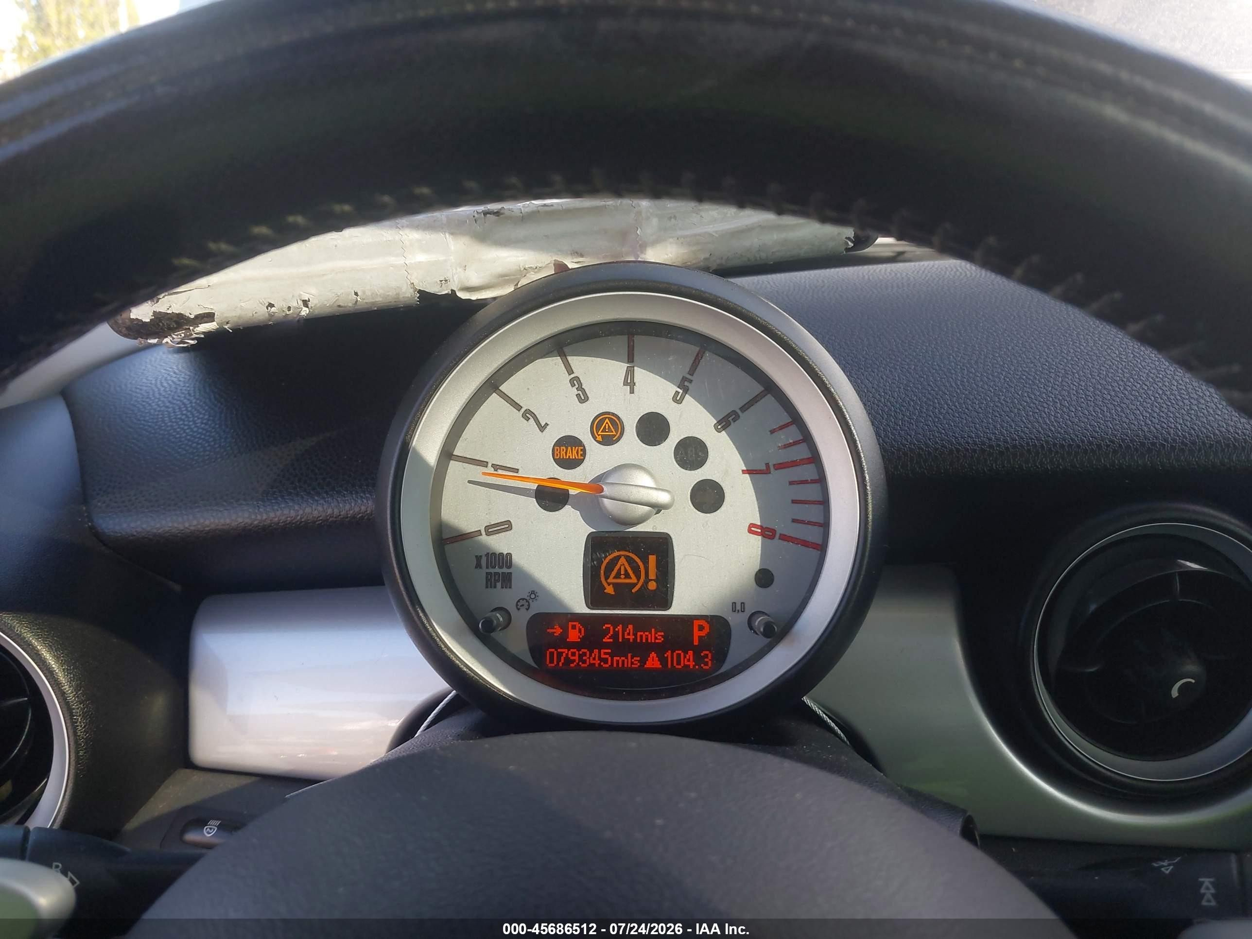 2009 Mini Cooper VIN WMWMM33599TP90745 IAAI salvage auction — Front End, Salvage (California), sold $300 on 2026-09-10 (photo 7)