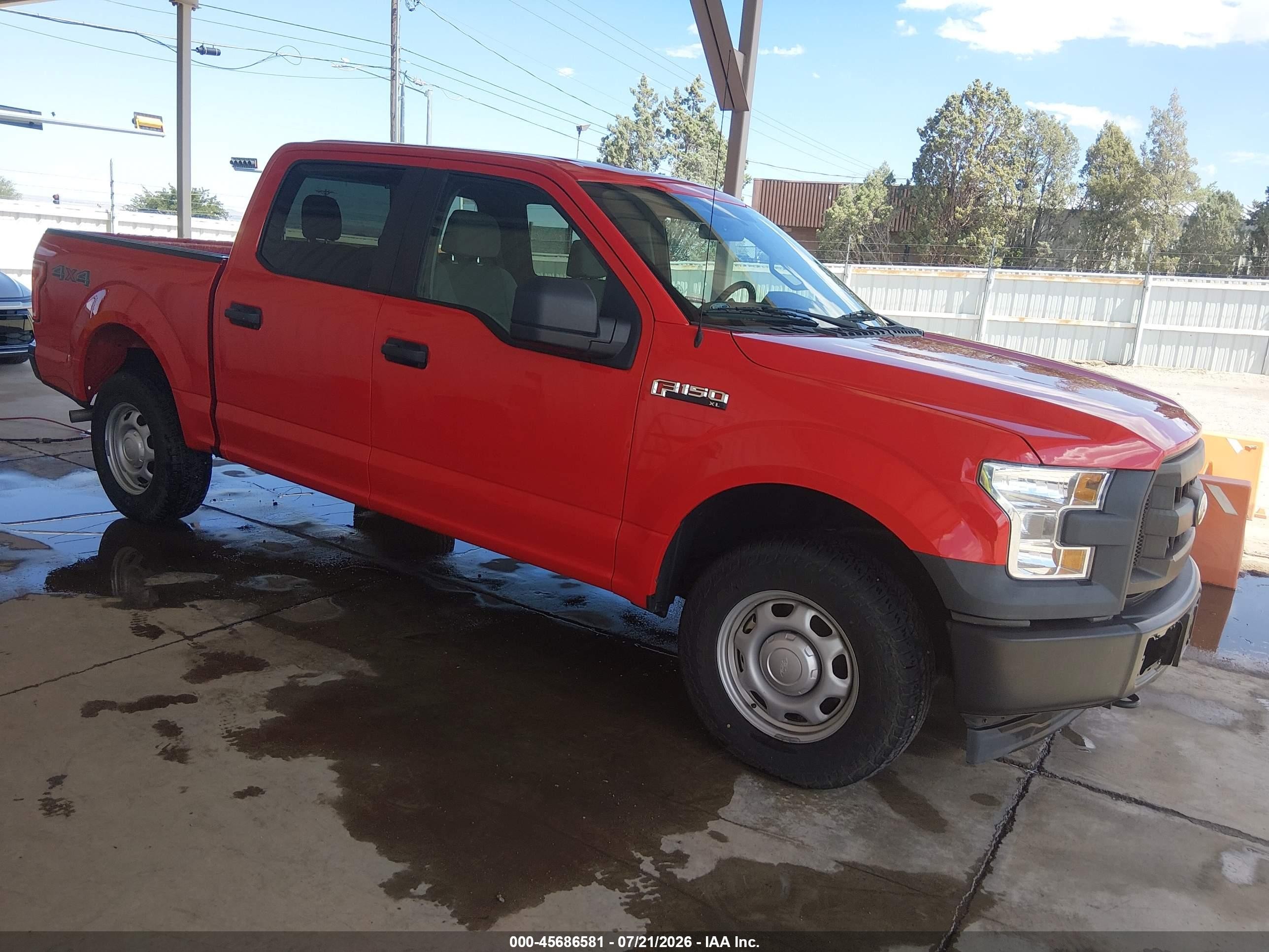2017 Ford F-150 VIN 1FTEW1E8XHKD63687 — IAAI salvage auction photo