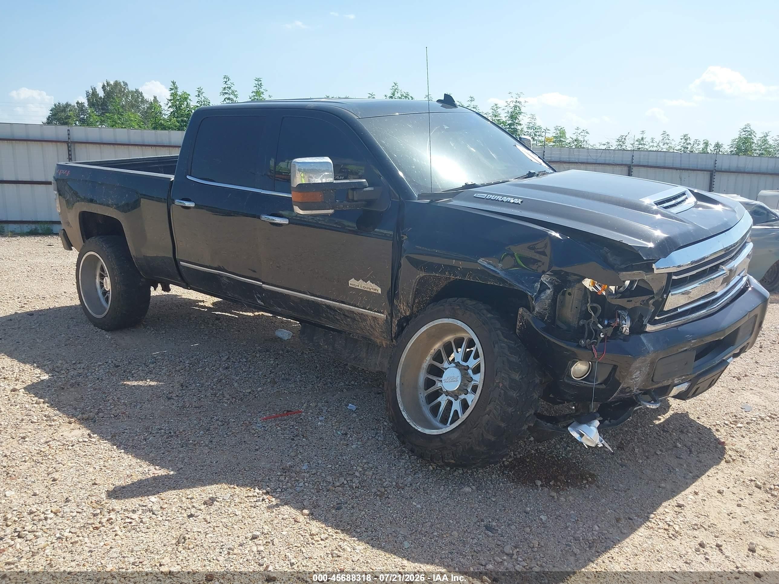2018 Chevrolet Silverado 2500 VIN 1GC1KXEY3JF180725 — IAAI salvage auction photo