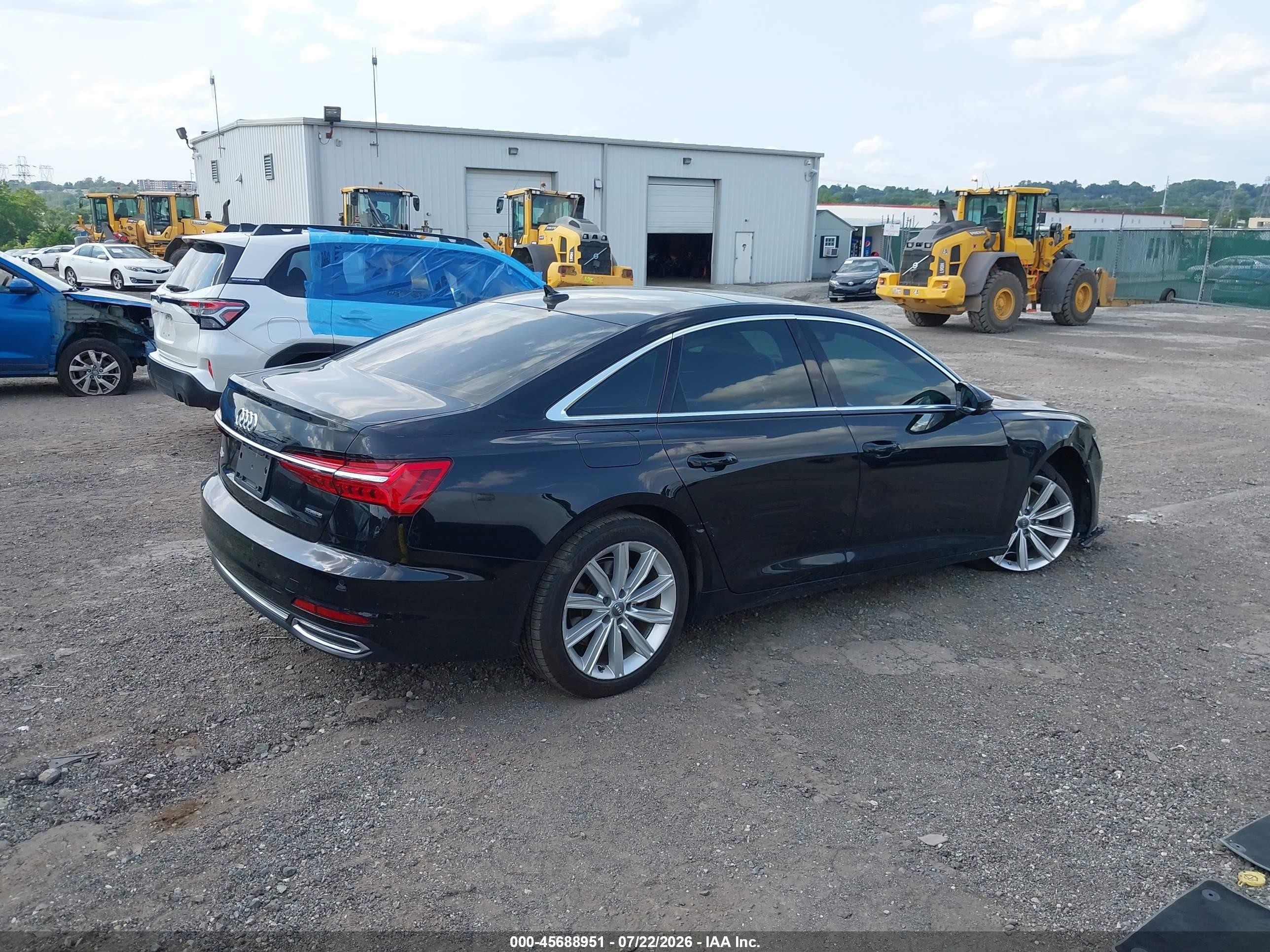 2019 Audi A6 VIN WAUD8AF20KN125687 IAAI salvage auction — Side, Salvage (New Jersey), sold $8,600 on 2026-09-06 (photo 4)