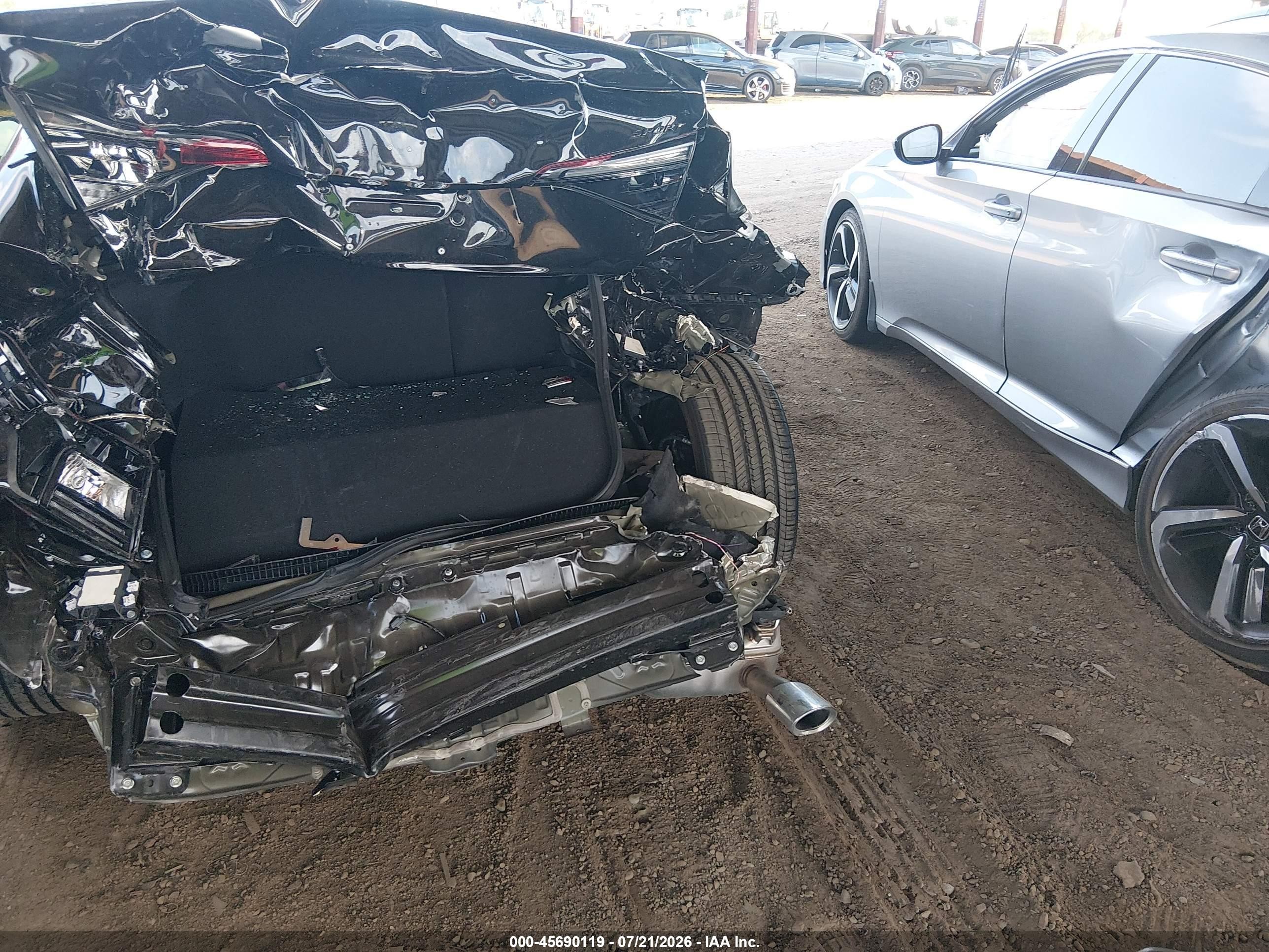 2026 Honda Civic VIN 2HGFE2F54TH555447 IAAI salvage auction — Rear End, Wait Title, sold $5,100 on 2026-09-22 (photo 6)