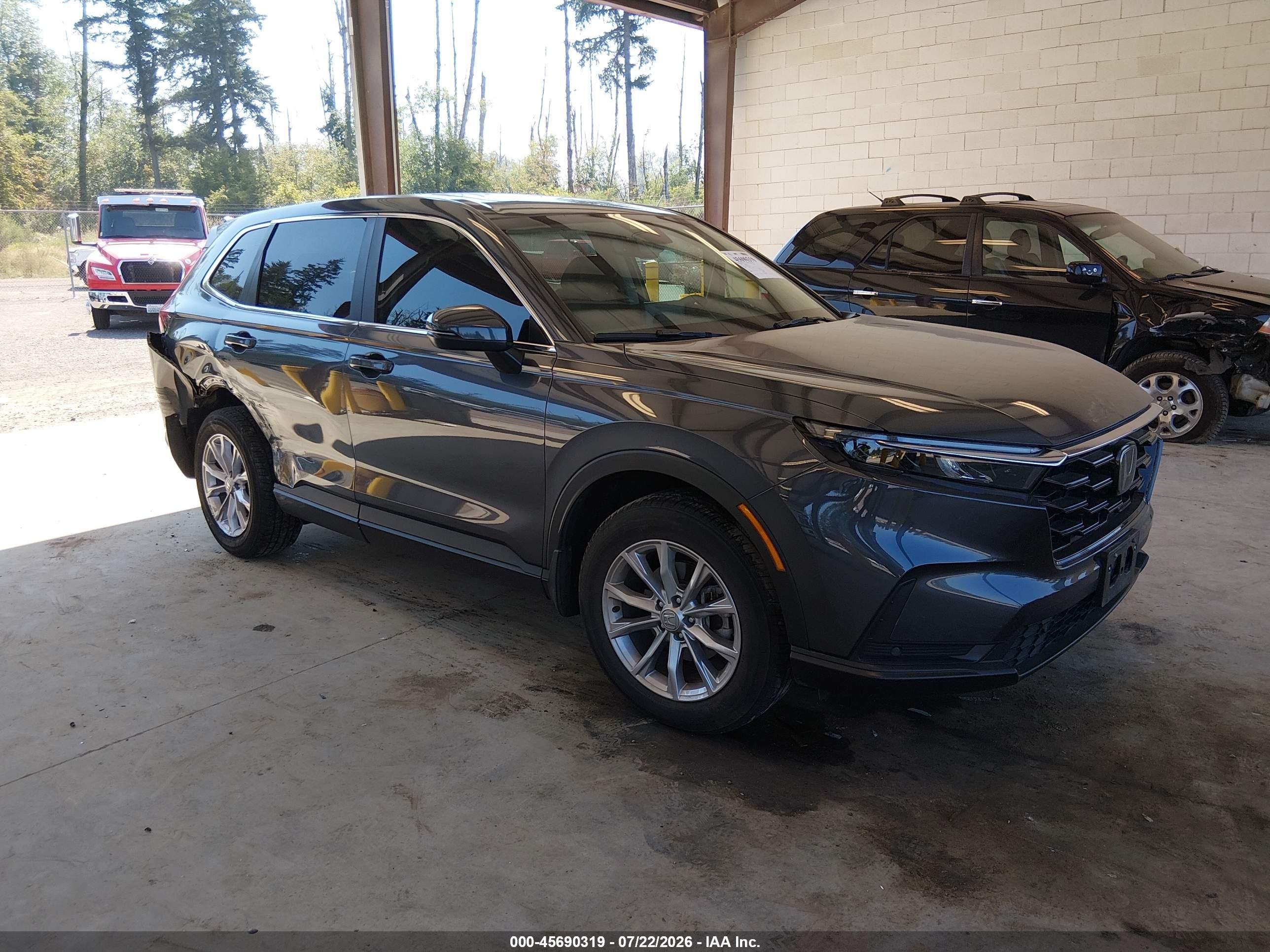2024 Honda CR-V VIN 2HKRS4H79RH478976 — IAAI salvage auction photo