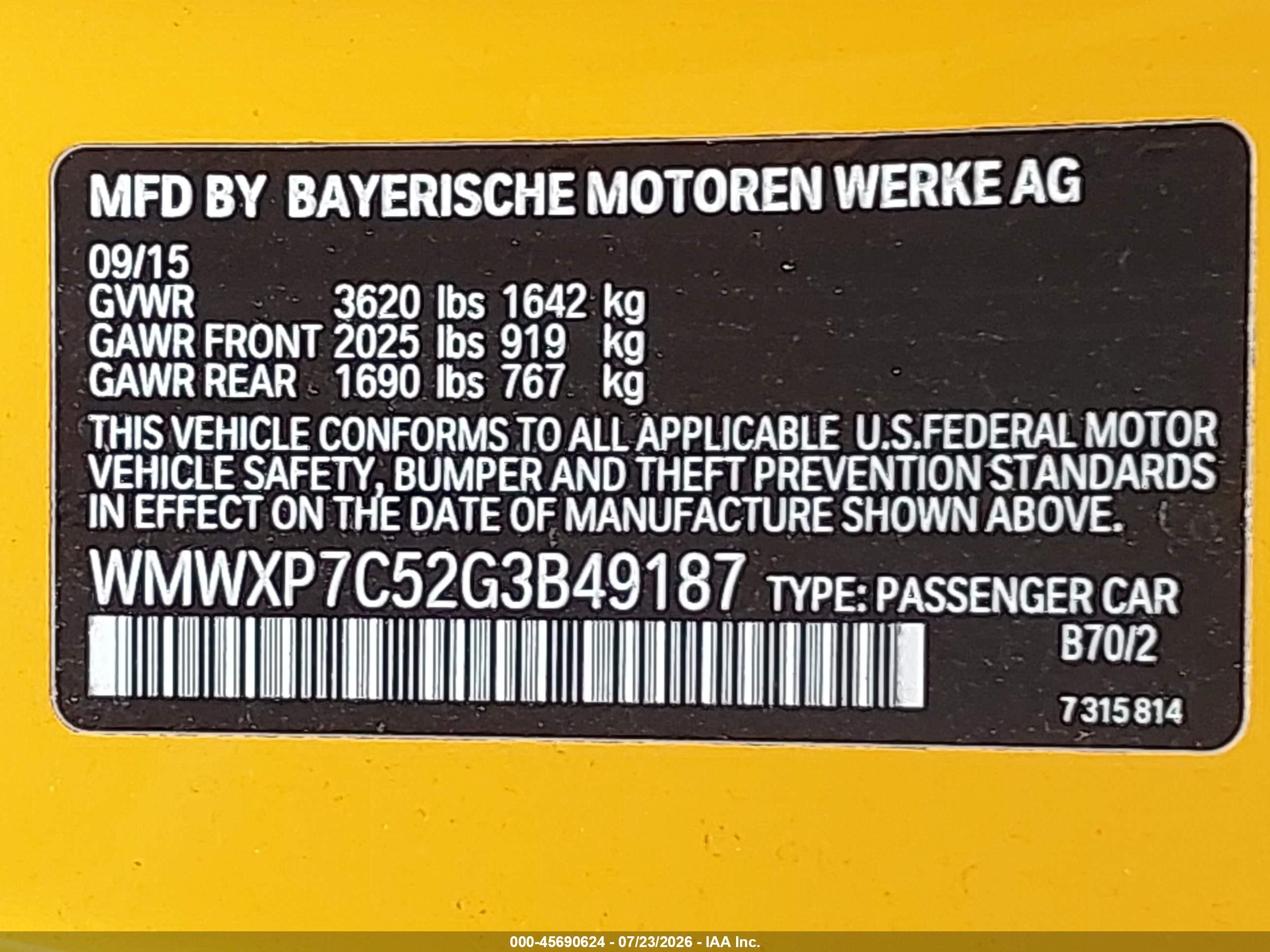2016 Mini Hardtop VIN WMWXP7C52G3B49187 IAAI salvage auction — Side, Salvage (Oregon), sold $2,450 on 2026-09-12 (photo 9)