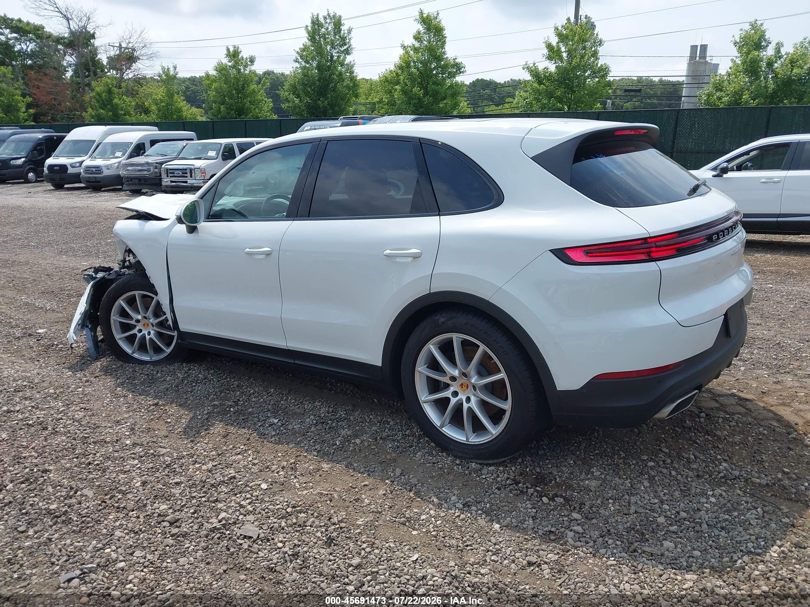 2024 Porsche Cayenne VIN WP1AA2AY6RDA12126 IAAI salvage auction — Front End, Mv-907A (New York), sold $18,300 on 2026-08-10 (photo 3)
