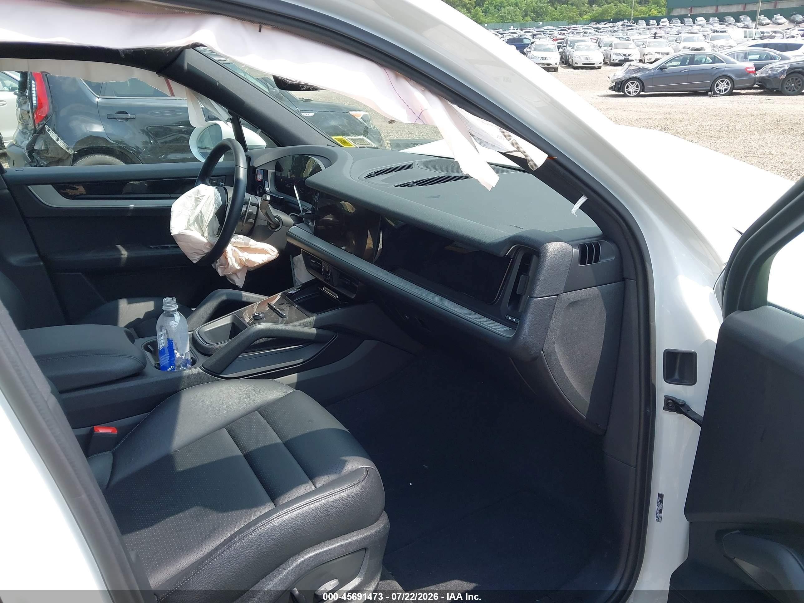 2024 Porsche Cayenne VIN WP1AA2AY6RDA12126 IAAI salvage auction — Front End, Mv-907A (New York), sold $18,300 on 2026-08-10 (photo 5)
