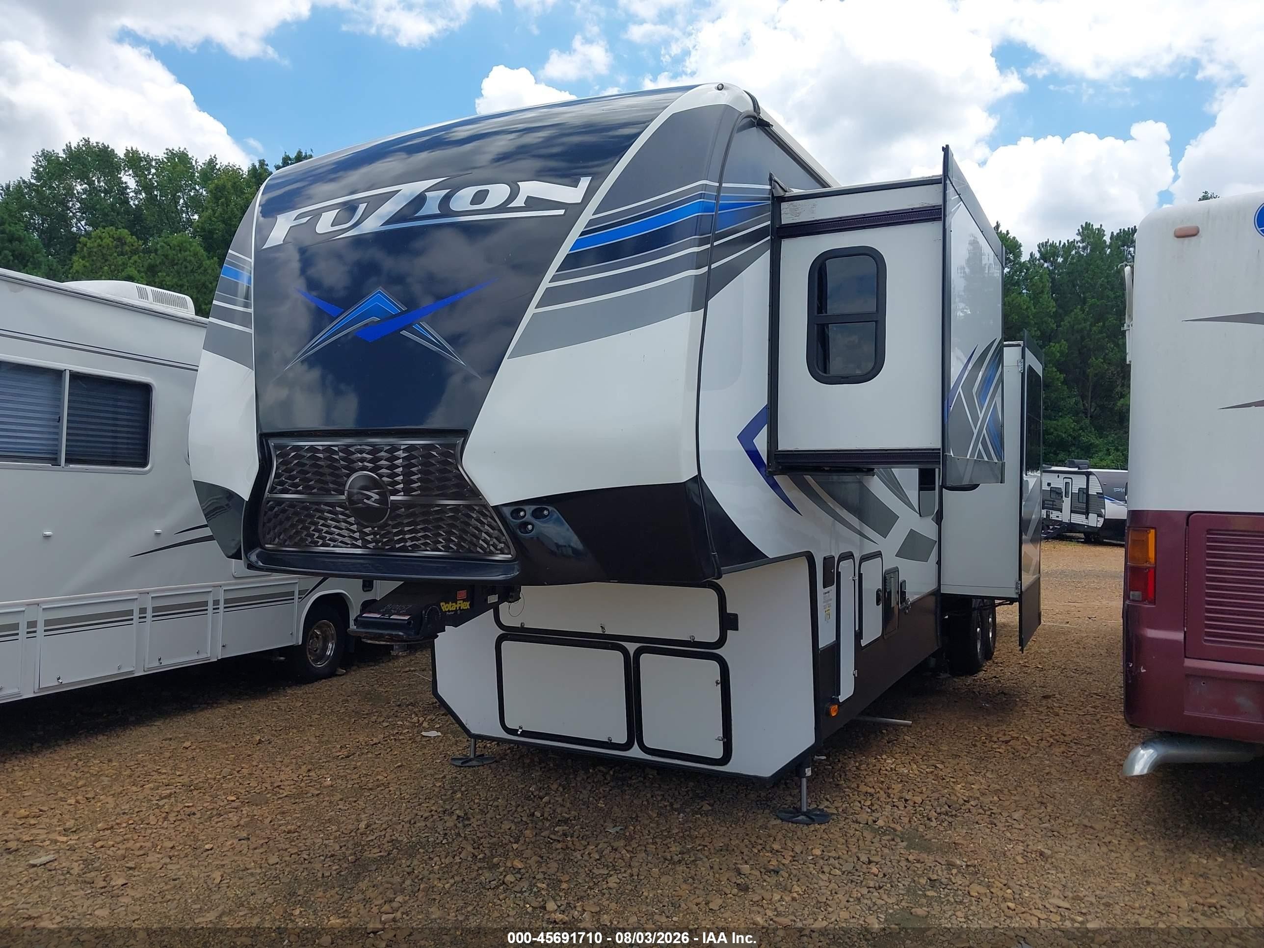 2021 Keystone Rv Fuzion VIN 4YDF37927MF810157 IAAI salvage auction — Rear End, Clear (Georgia), sold $20,550 on 2026-09-30 (photo 2)