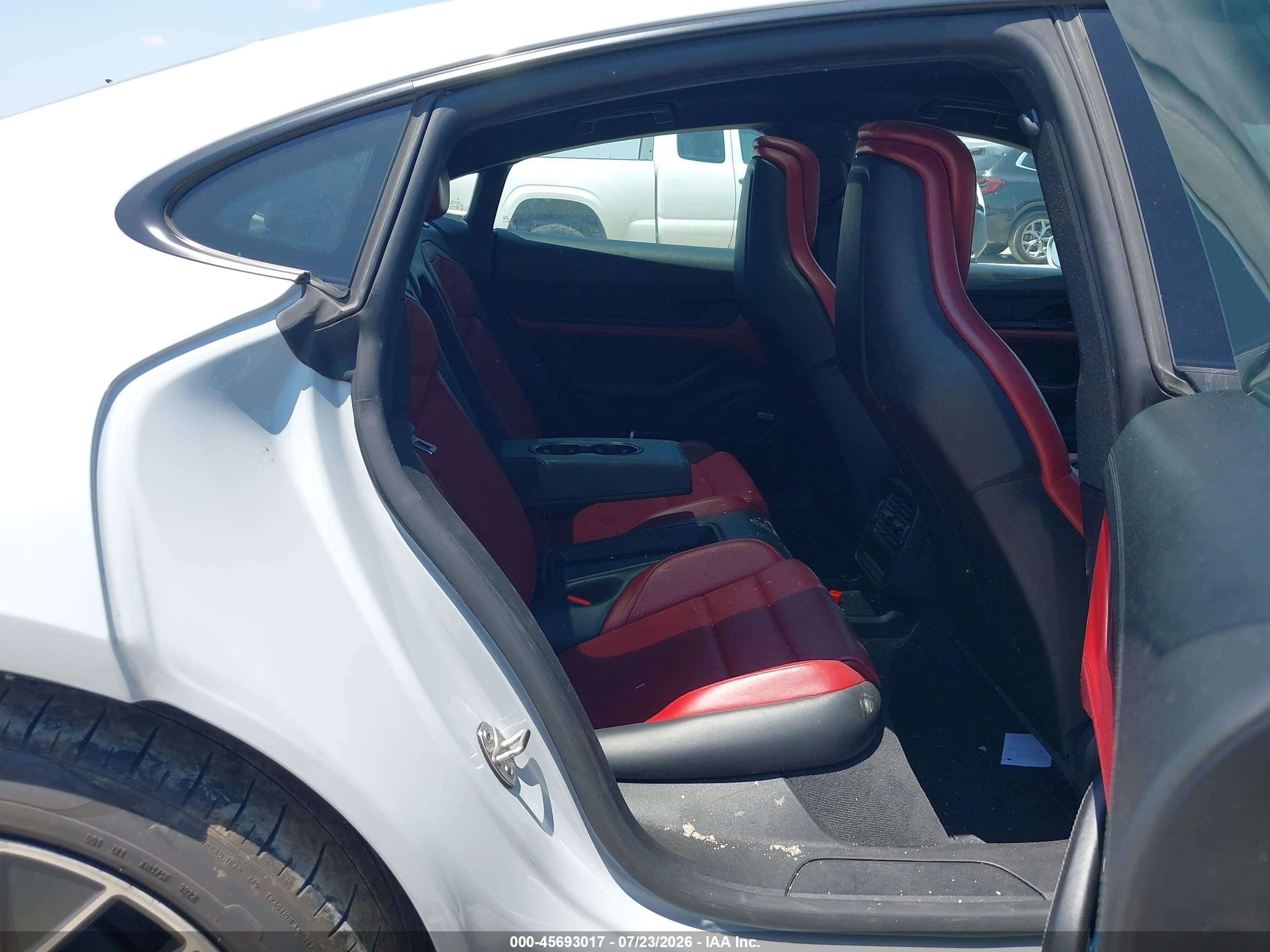 2022 Porsche Taycan VIN WP0AA2Y13NSA11065 IAAI salvage auction — Front End, Salvage (Texas), sold $20,600 on 2026-09-07 (photo 8)