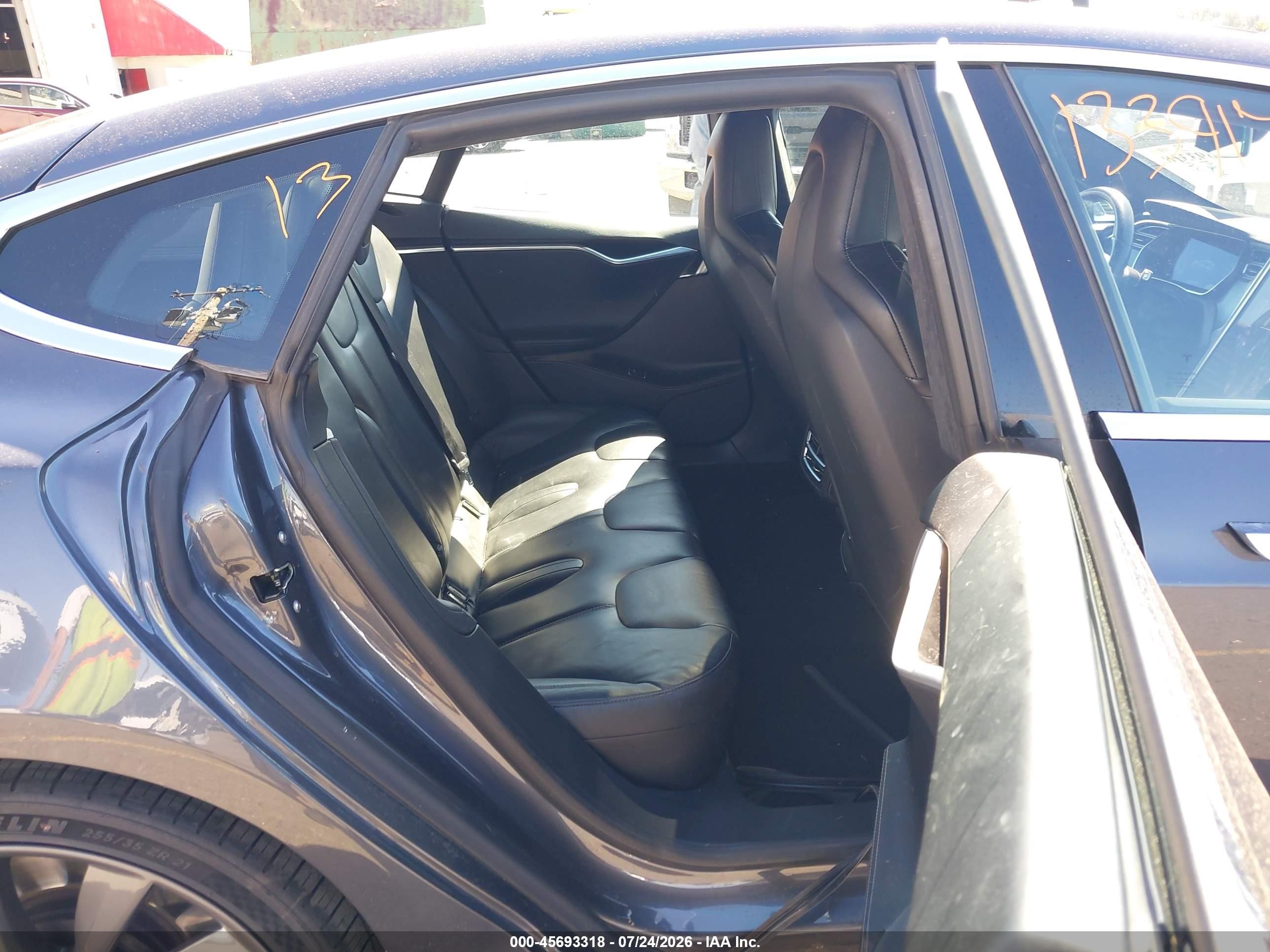 2016 Tesla Model s VIN 5YJSA1E21GF133917 IAAI salvage auction — Front End, Salvage (Oregon), sold $4,850 on 2026-10-11 (photo 8)