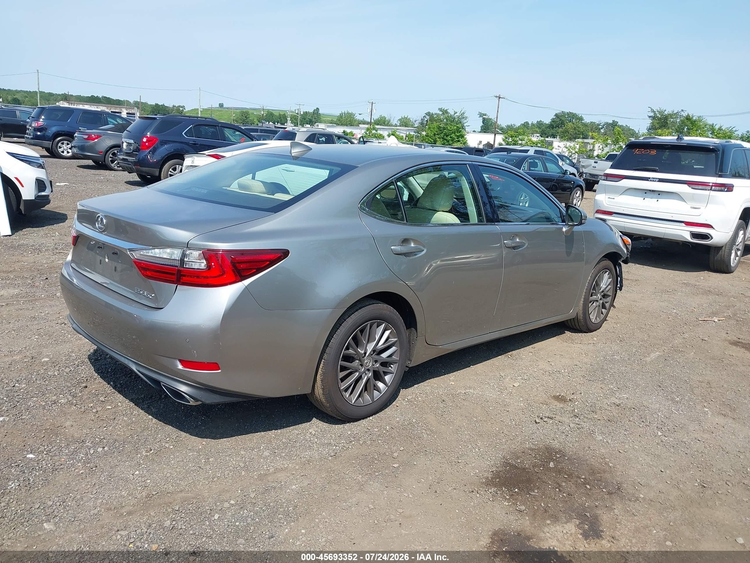 2018 Lexus ES 350 VIN 58ABK1GG6JU111257 IAAI salvage auction — Front End, Salvage (Idaho), sold $11,100 on 2026-09-11 (photo 4)