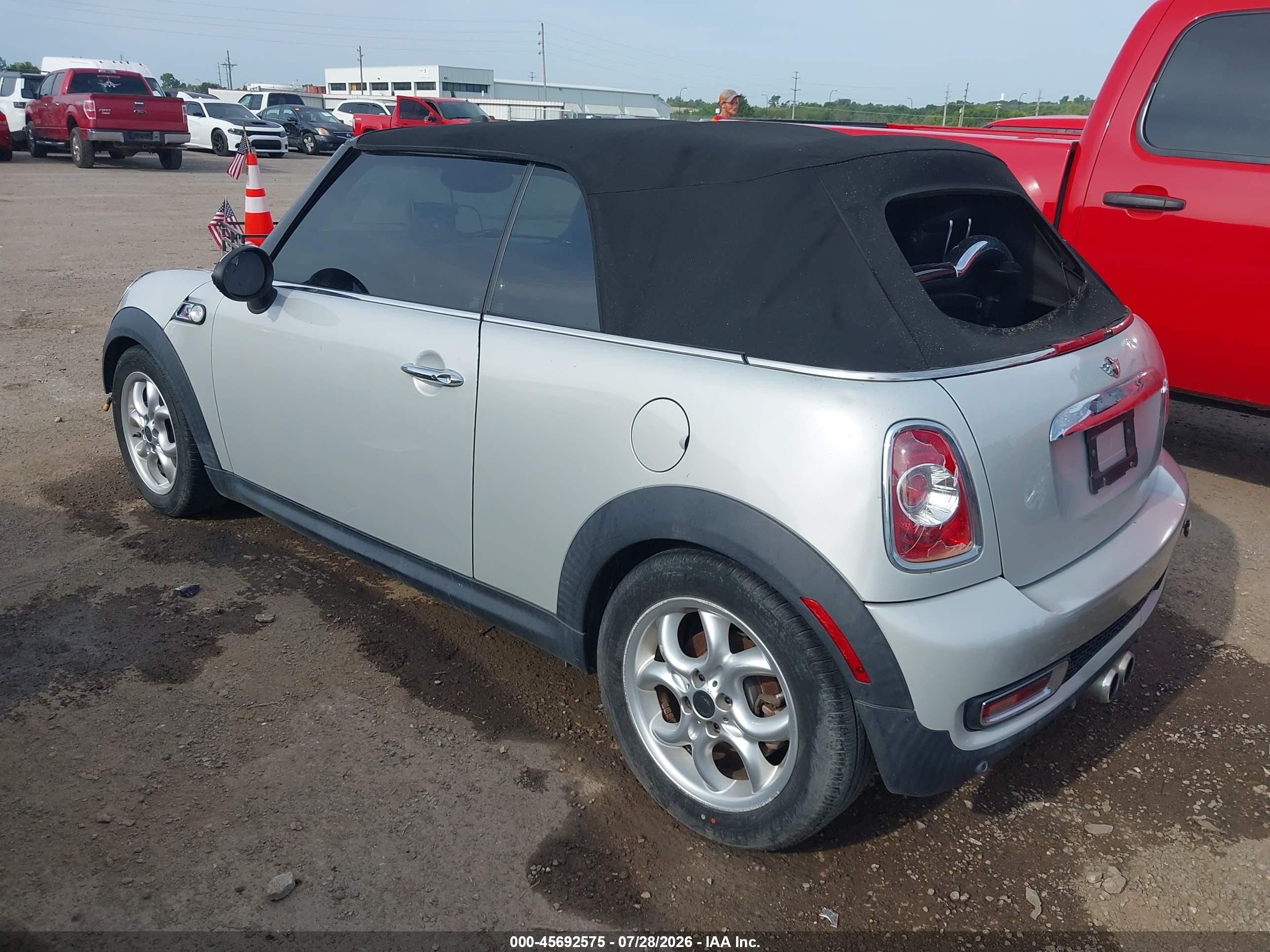 2012 Mini Cooper VIN WMWZP3C51CT249743 IAAI salvage auction — Hail, Clear (Oklahoma), sold $1,250 on 2026-09-12 (photo 3)
