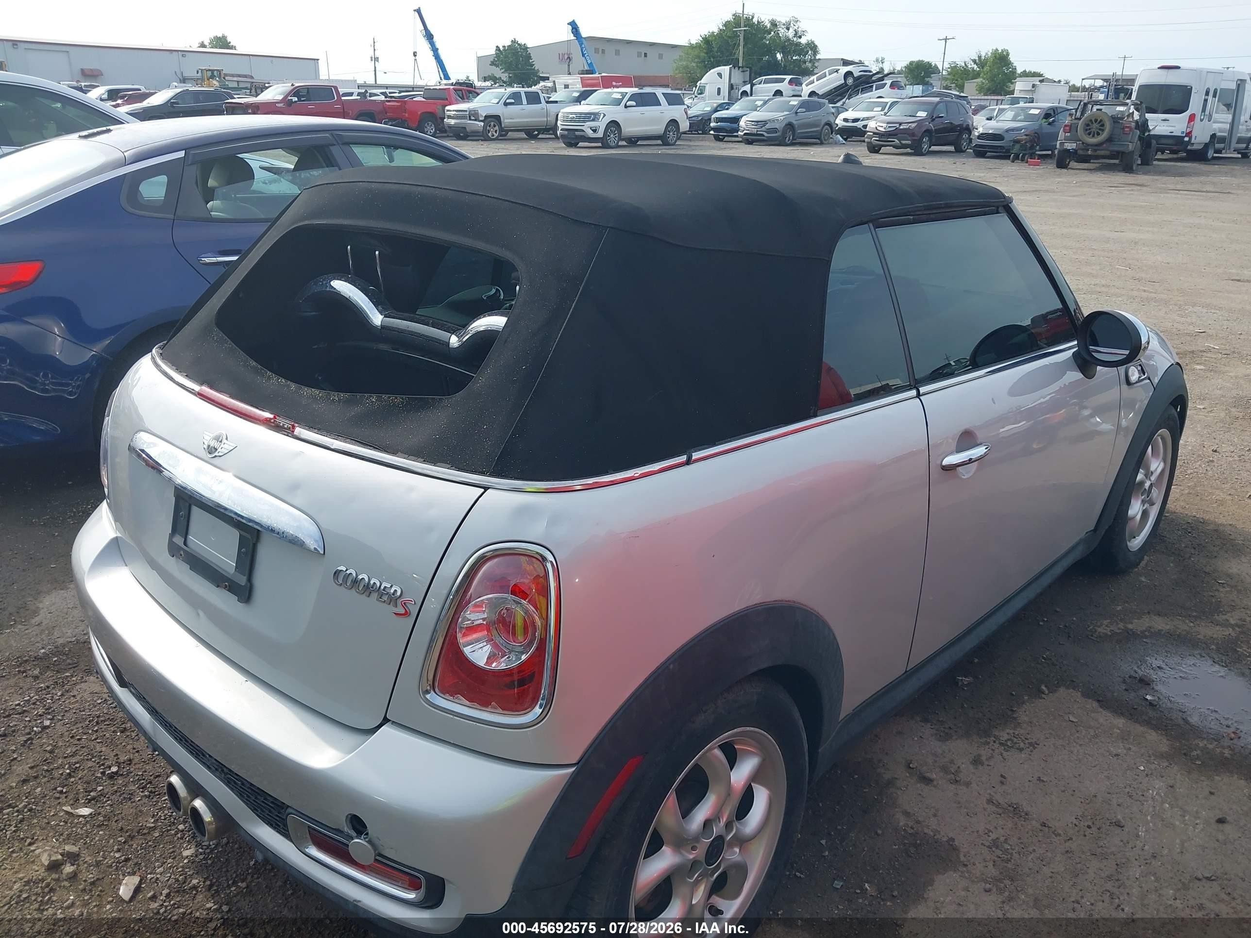 2012 Mini Cooper VIN WMWZP3C51CT249743 IAAI salvage auction — Hail, Clear (Oklahoma), sold $1,250 on 2026-09-12 (photo 4)