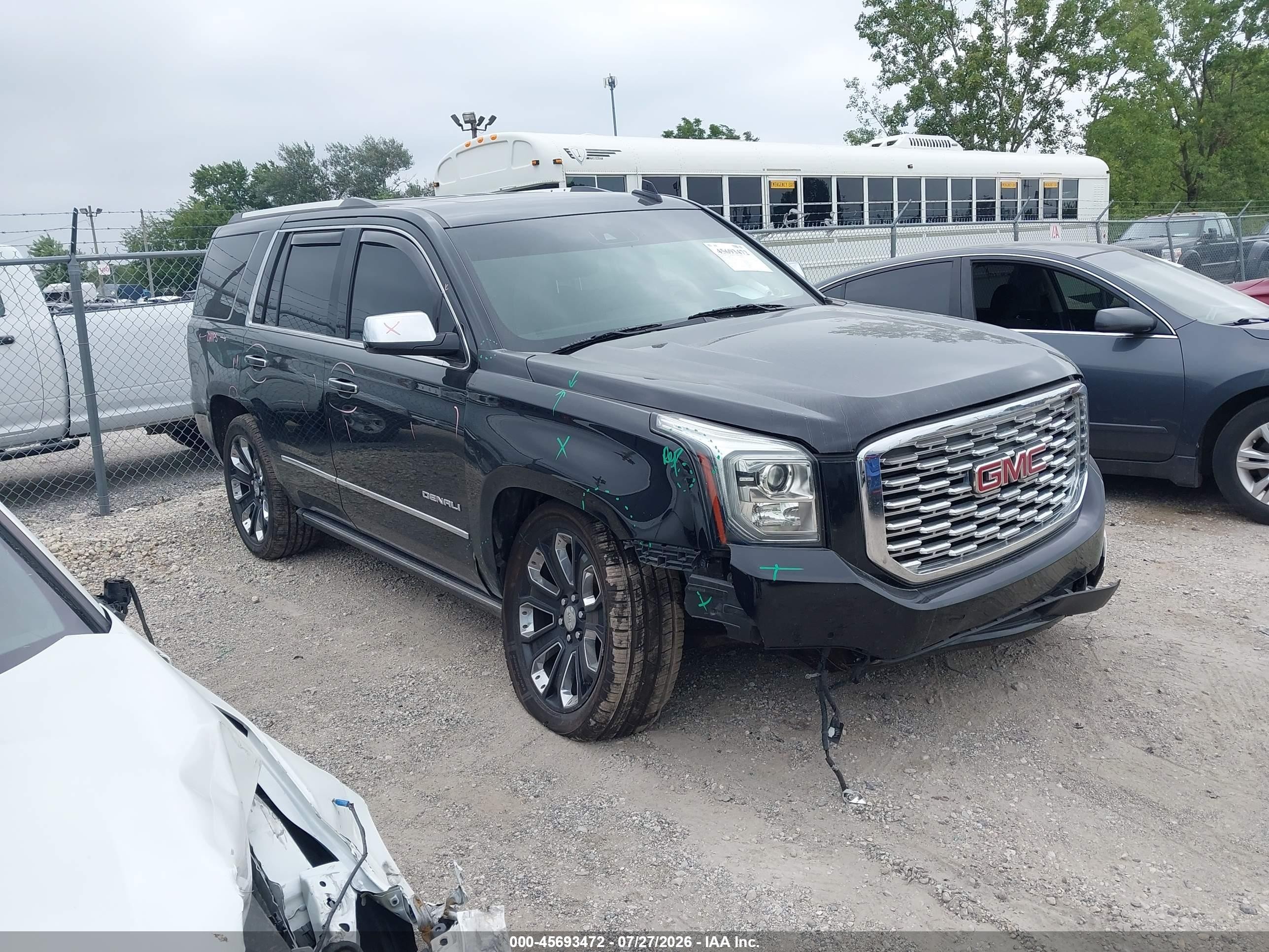 2019 GMC Yukon VIN 1GKS2CKJ9KR219214 — IAAI salvage auction photo