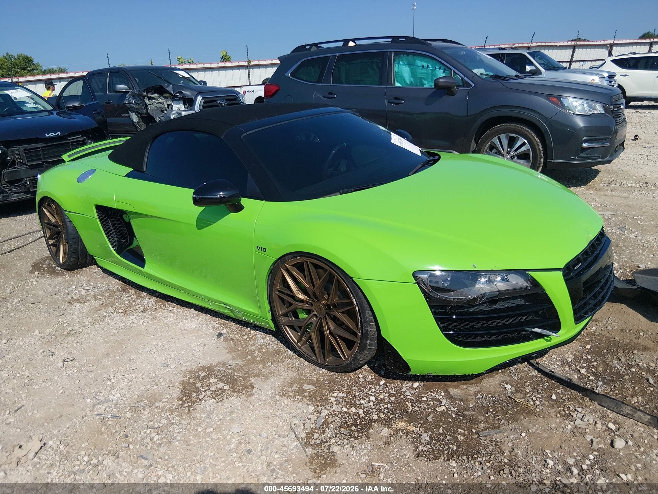 2011 Audi R8 VIN WUAVNAFG1BN001331 — IAAI salvage auction photo