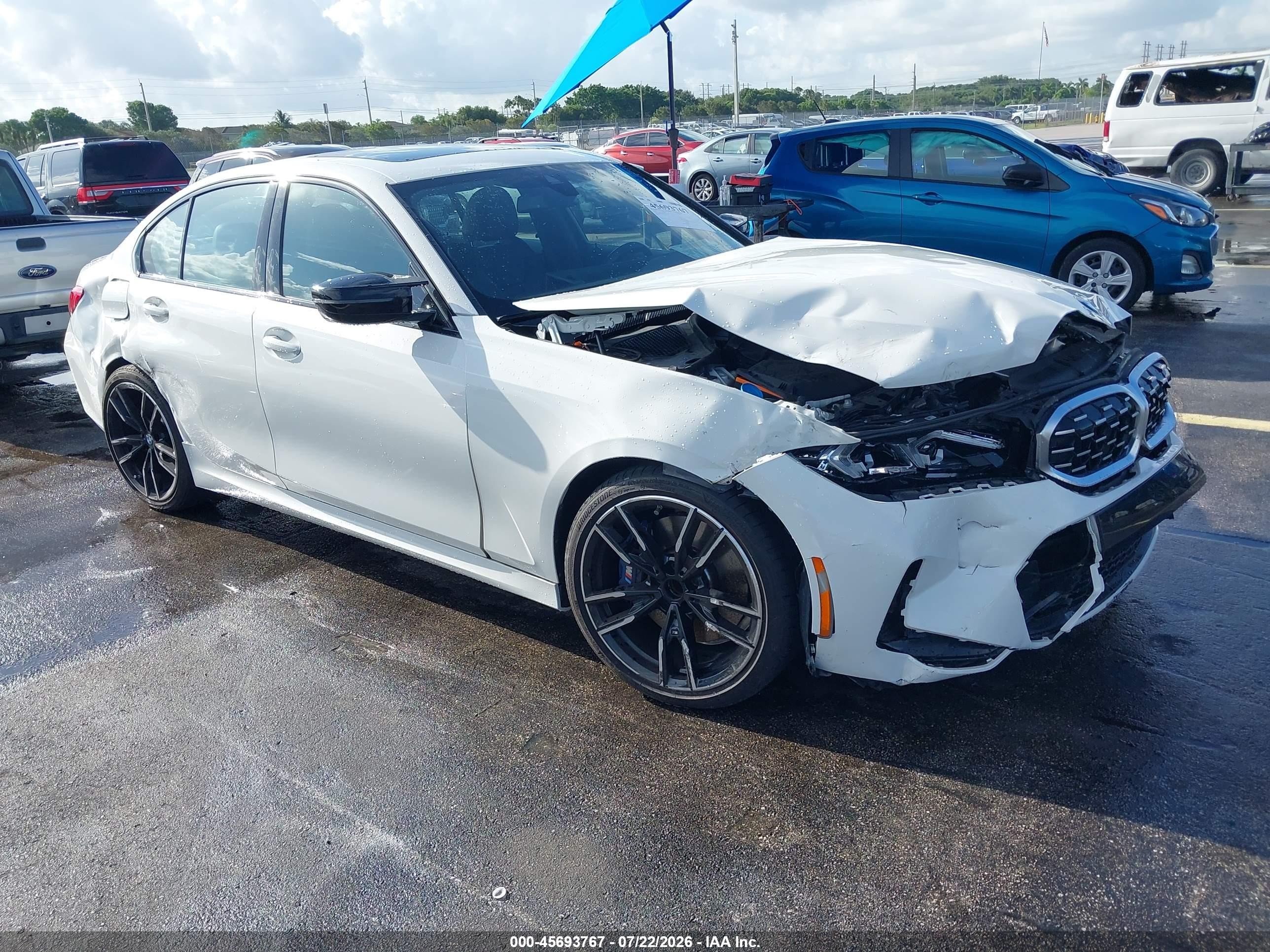 2024 BMW M340i VIN 3MW49FS01R8E30045 — IAAI salvage auction photo