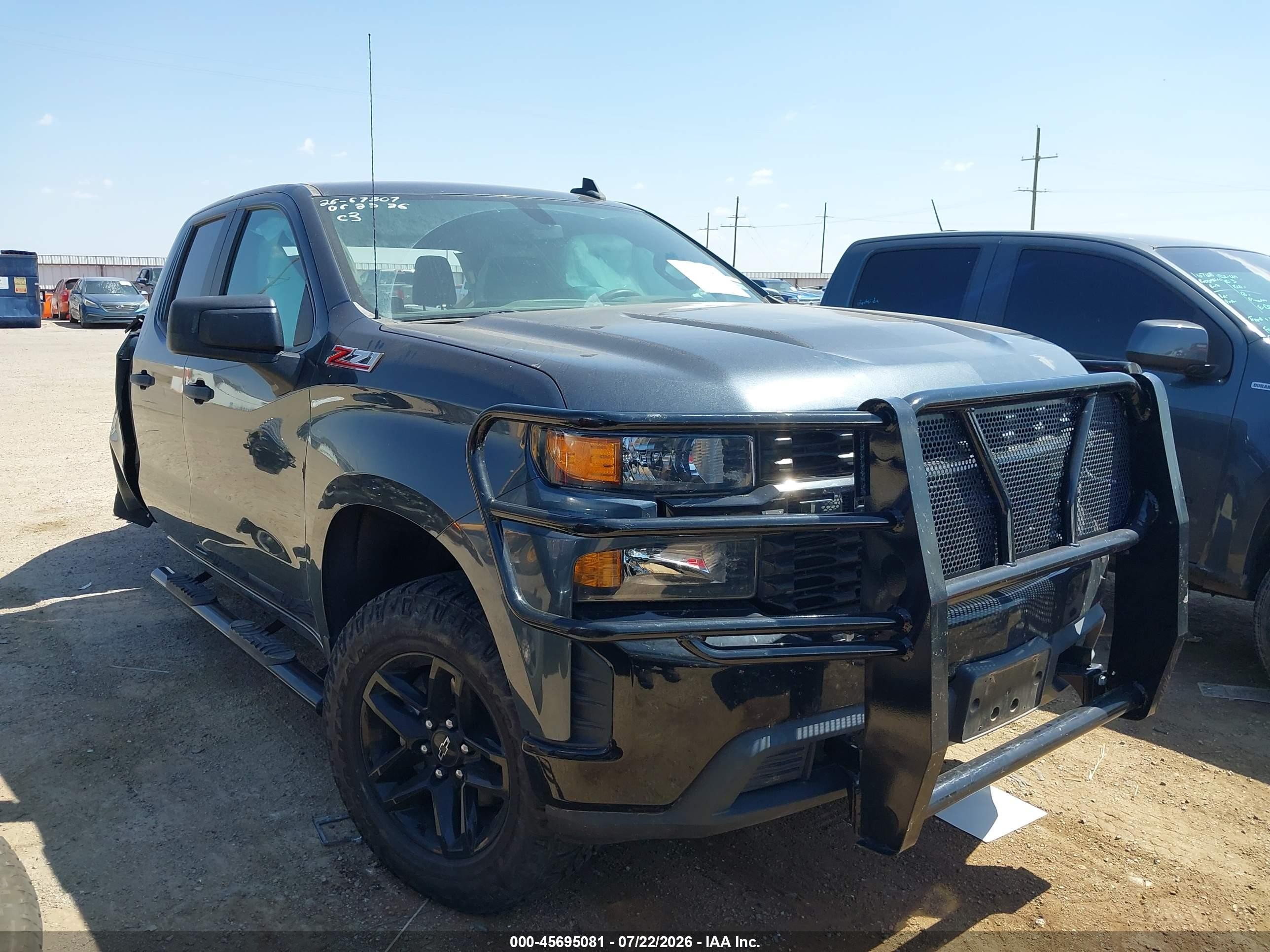 2020 Chevrolet Silverado 1500 VIN 1GCRYCEF0LZ329778 — IAAI salvage auction photo