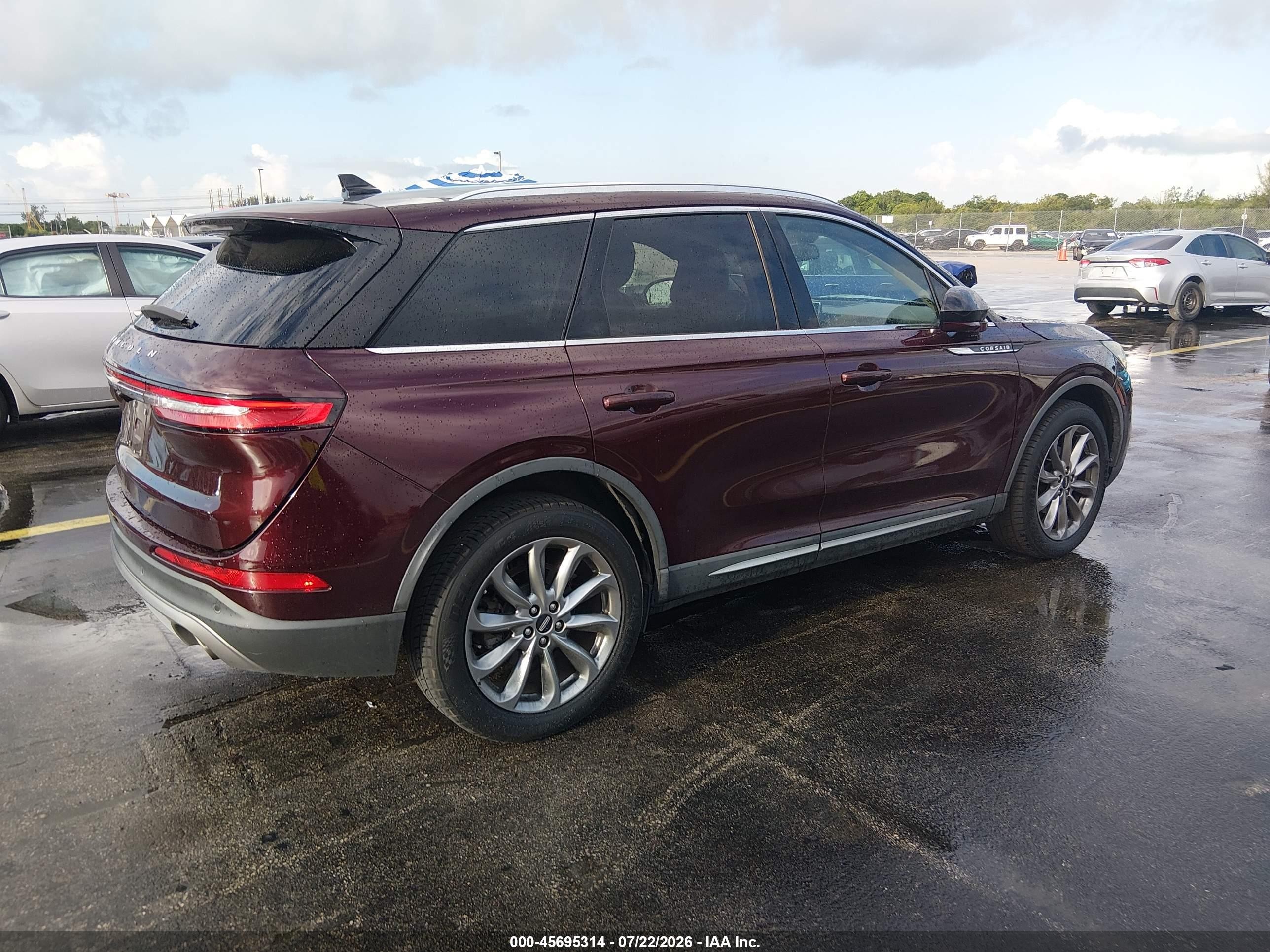 2020 Lincoln Corsair VIN 5LMCJ1C9XLUL07594 IAAI salvage auction — Unknown, Certificate Of Destruction (Florida), sold $2,050 on 2026-08-27 (photo 4)