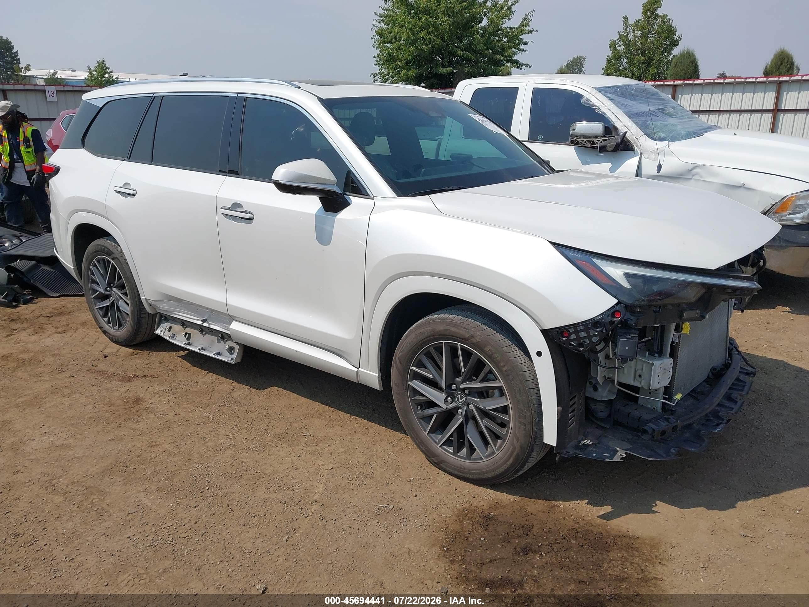 2024 Lexus TX 350 VIN 5TDAAAB6XRS019013 — IAAI salvage auction photo