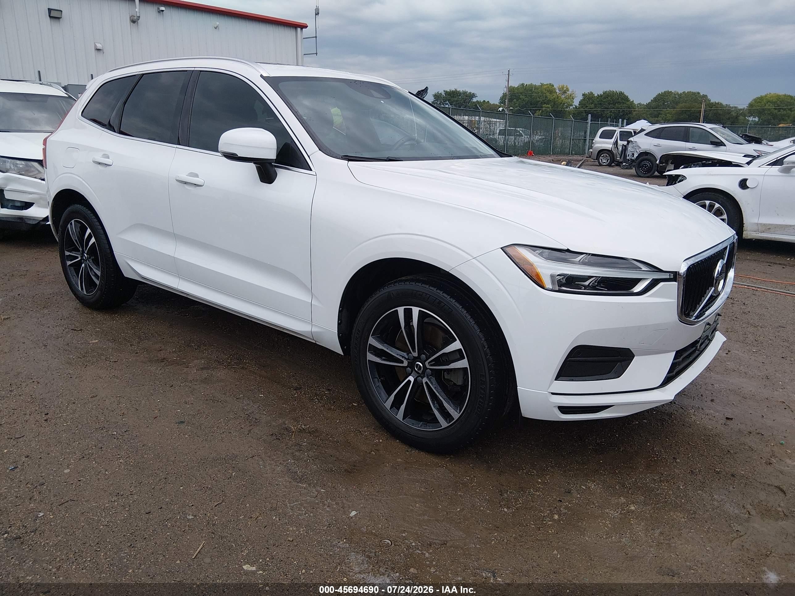 2020 Volvo XC60 VIN YV4A22RK2L1442062 — IAAI salvage auction photo