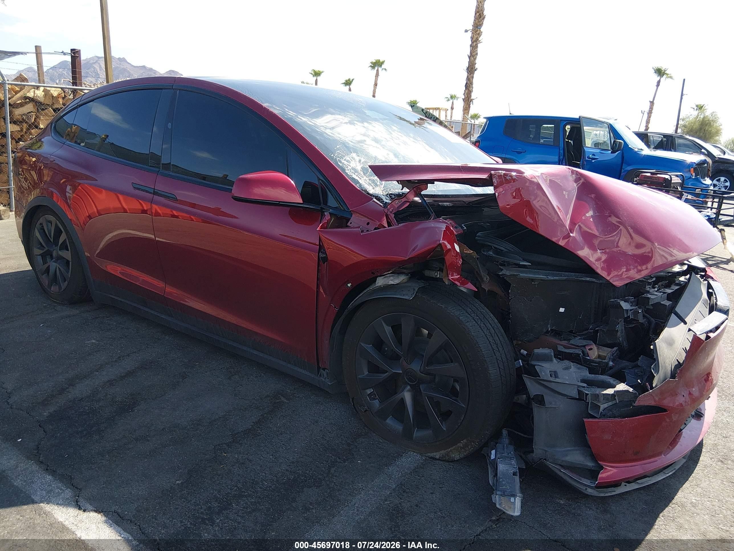 2023 Tesla Model X VIN 7SAXCDE52PF426689 — IAAI salvage auction photo