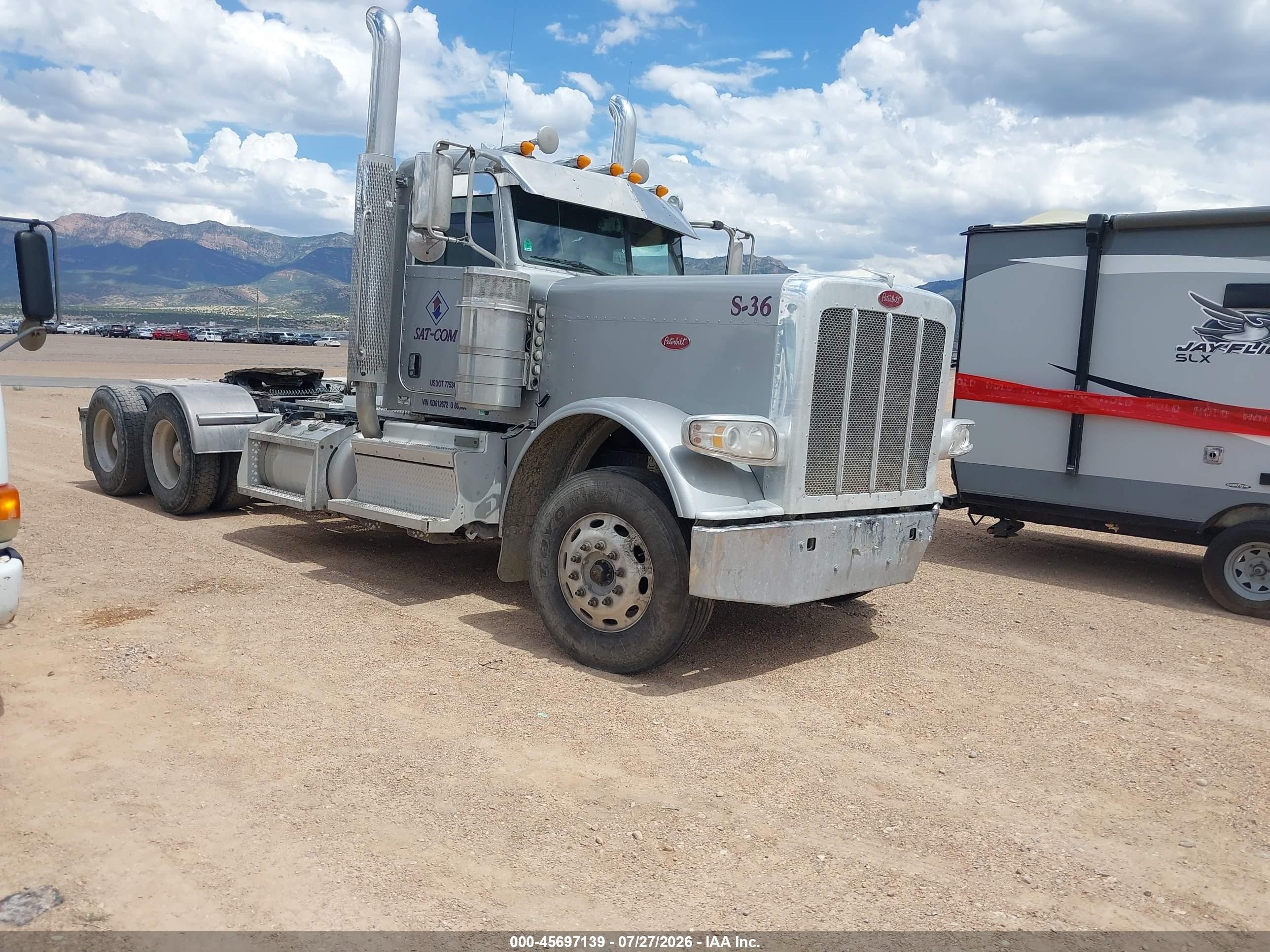 2019 Peterbilt 389 VIN 1XPXD49X0KD612672 IAAI salvage auction — Front End, Salvage (Utah), sold $18,100 on 2026-08-19 (photo 1)
