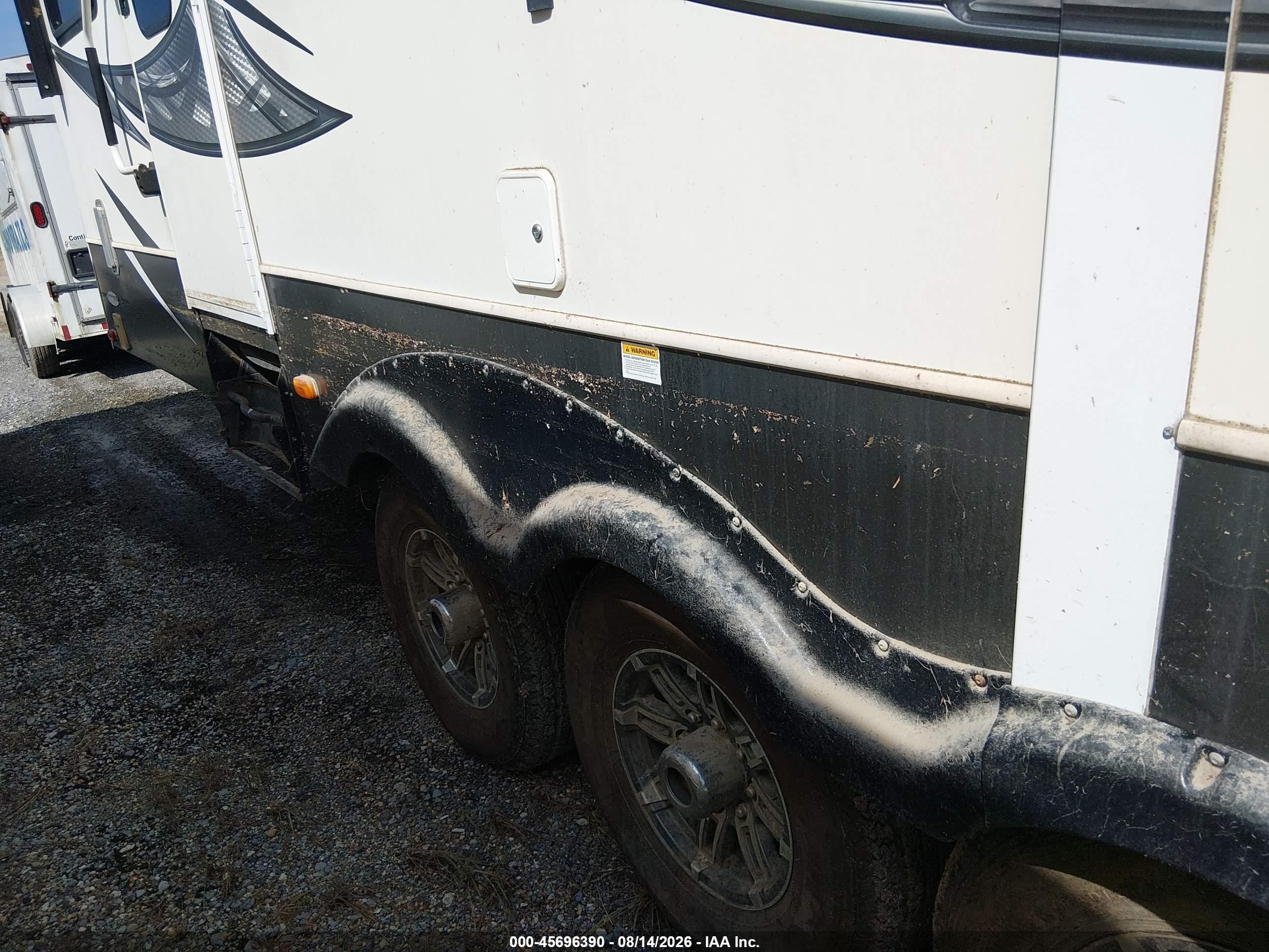 2013 Keystone Raptor VIN 4YDF38121DR800126 IAAI salvage auction — Water/Flood, Flood (Mississippi), sold $4,250 on 2026-09-18 (photo 6)