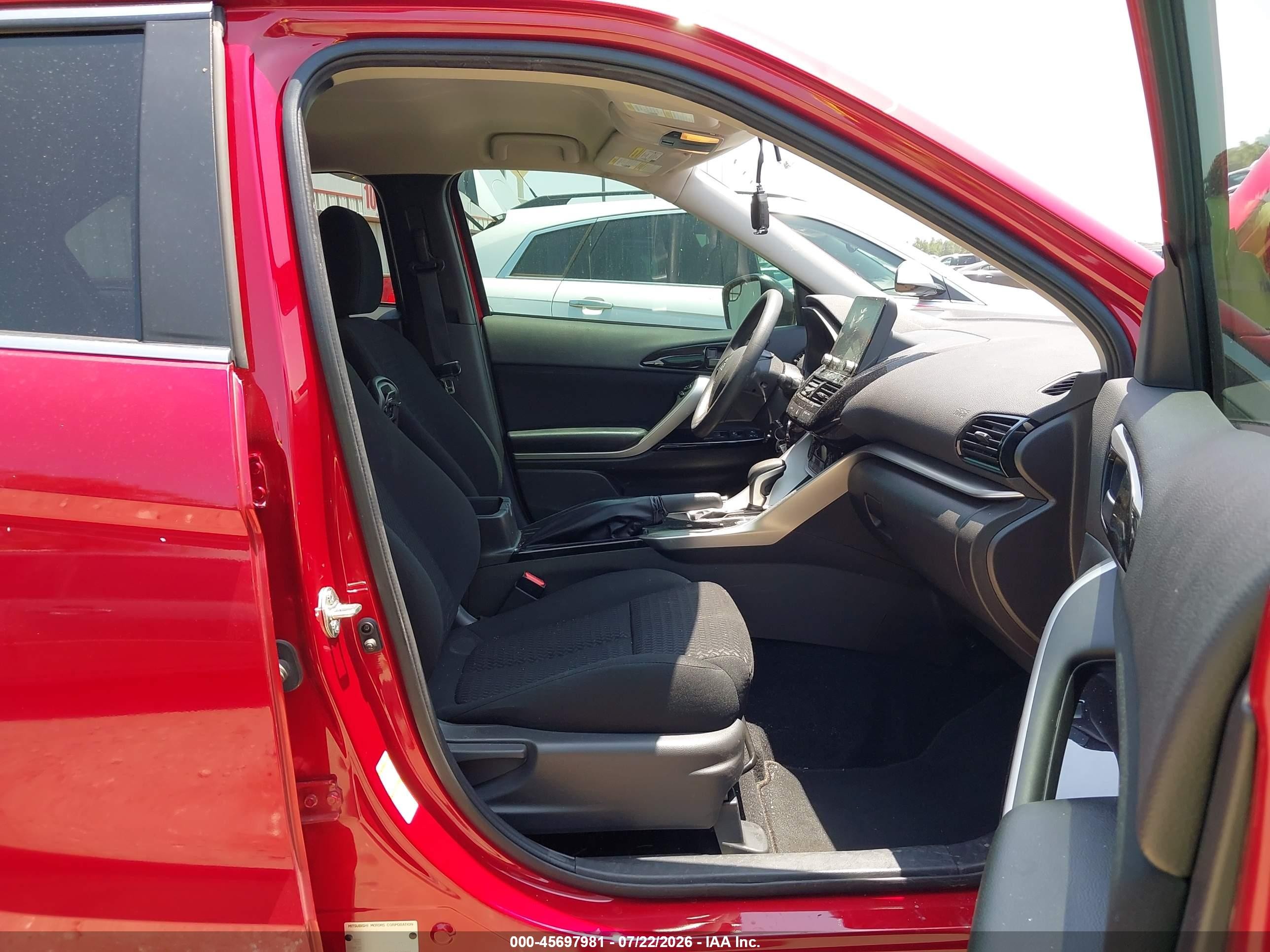 2023 Mitsubishi Eclipse cross VIN JA4ATVAA0PZ050896 IAAI salvage auction — Top/Roof, Original (Texas), sold $7,000 on 2026-10-01 (photo 5)
