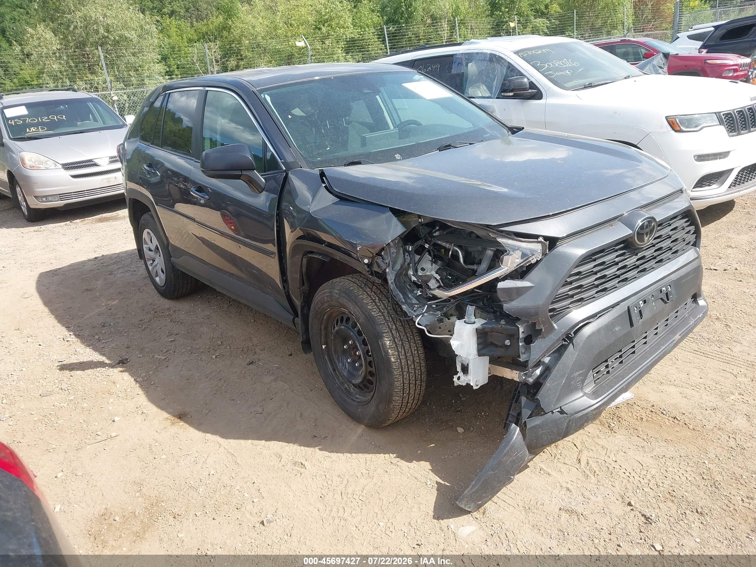 2024 Toyota RAV4 VIN 2T3F1RFV8RW425053 — IAAI salvage auction photo