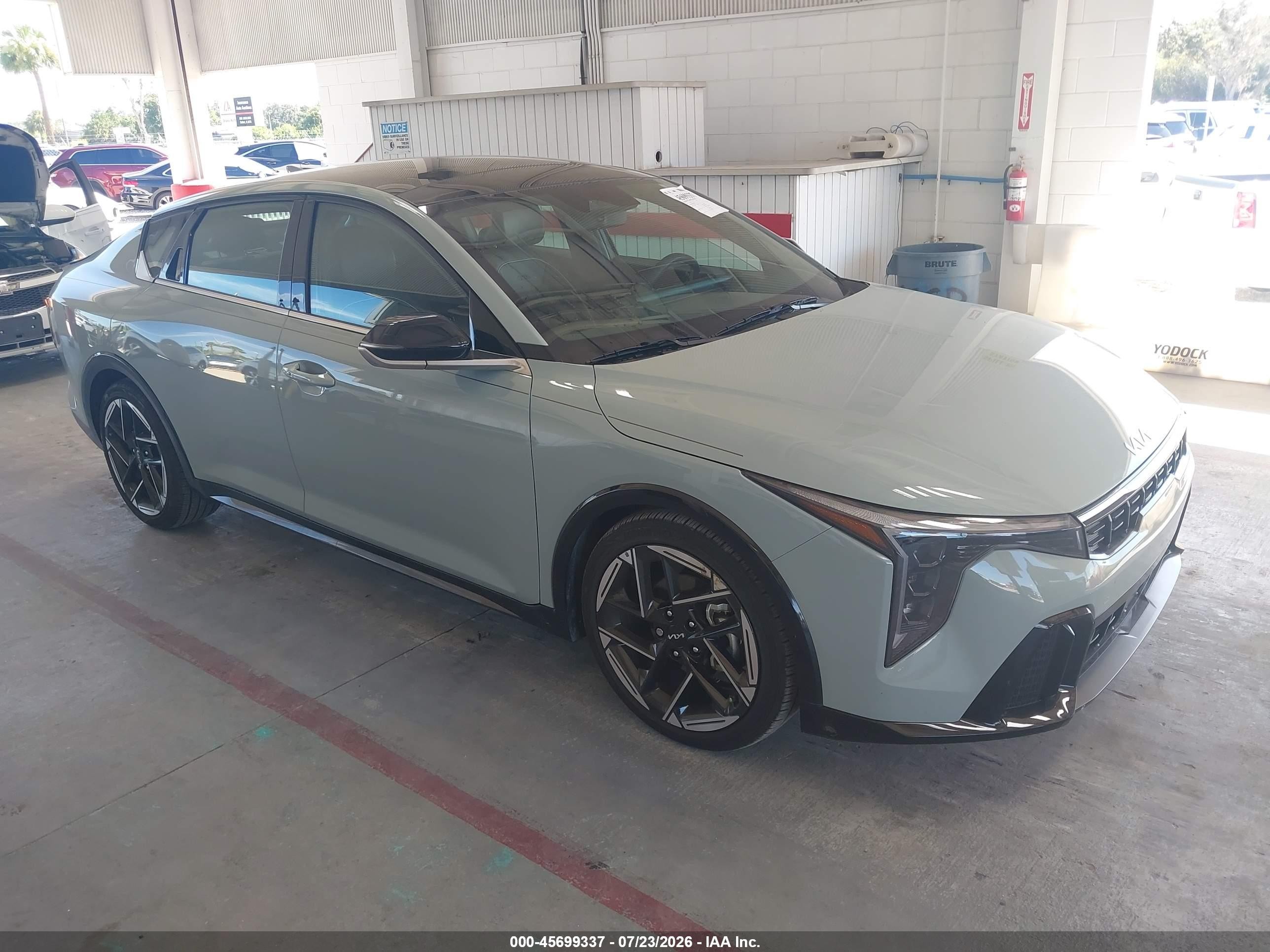 2025 Kia K4 VIN 3KPFW4DE5SE130663 — IAAI salvage auction photo