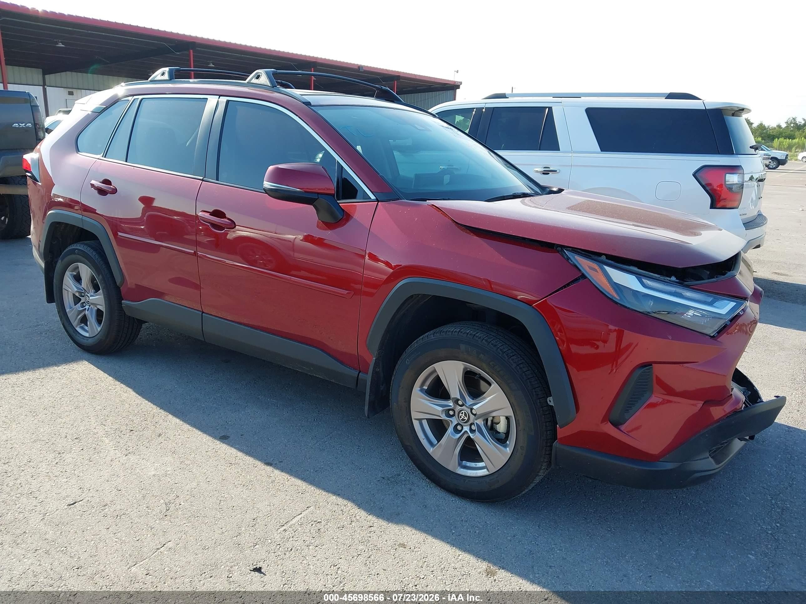 2025 Toyota RAV4 VIN 2T3W1RFV9SW393378 — IAAI salvage auction photo