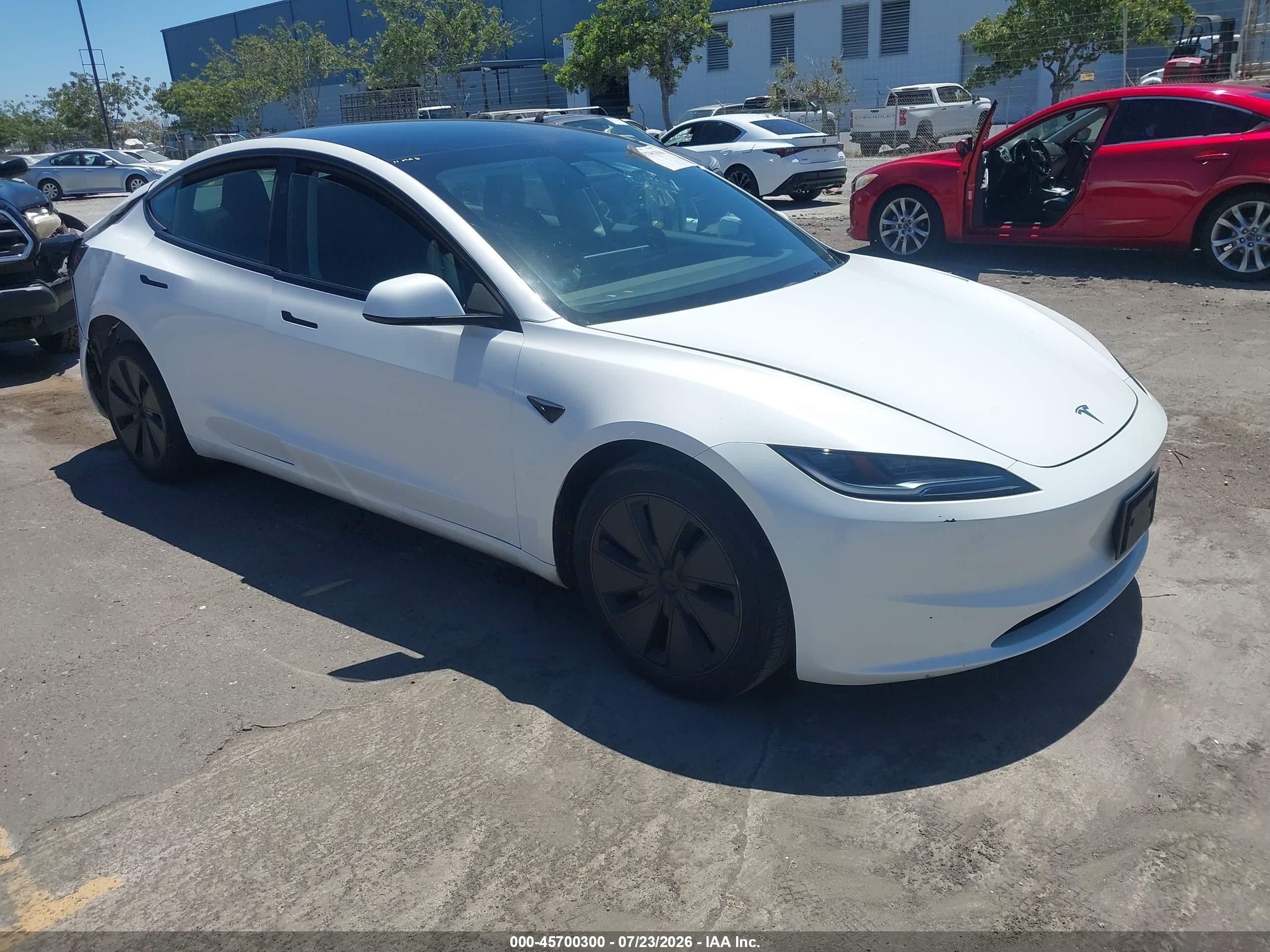 2024 Tesla Model 3 VIN 5YJ3E1EAXRF767679 — IAAI salvage auction photo