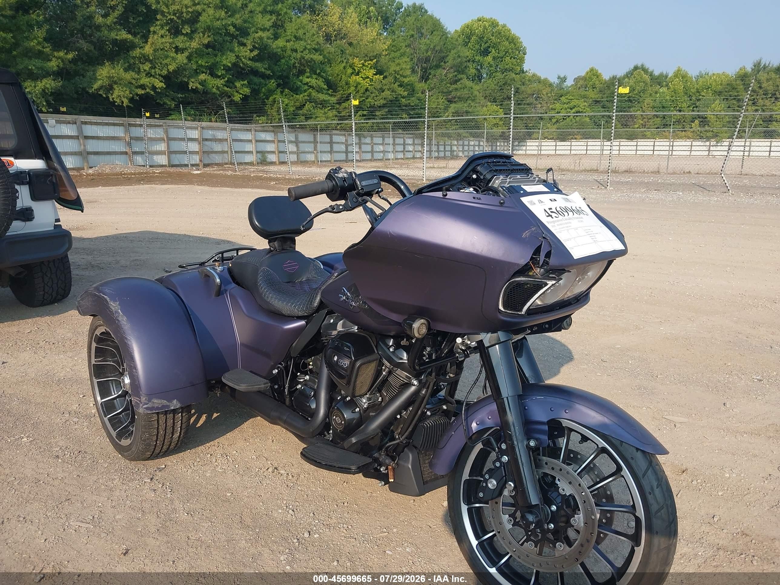 2025 Harley-Davidson FLTRT VIN 1HD1MFP13SB854965 — IAAI salvage auction photo