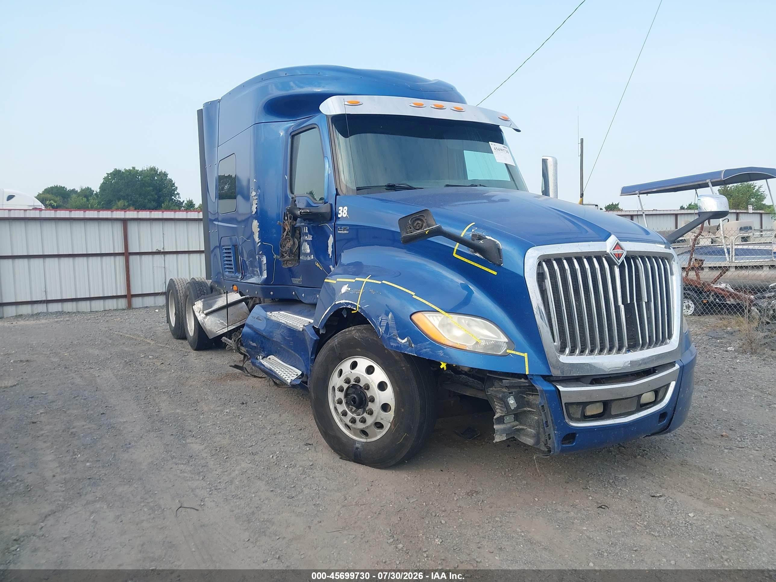 2019 International LT VIN 3HSDZAPR2KN421236 — IAAI salvage auction photo