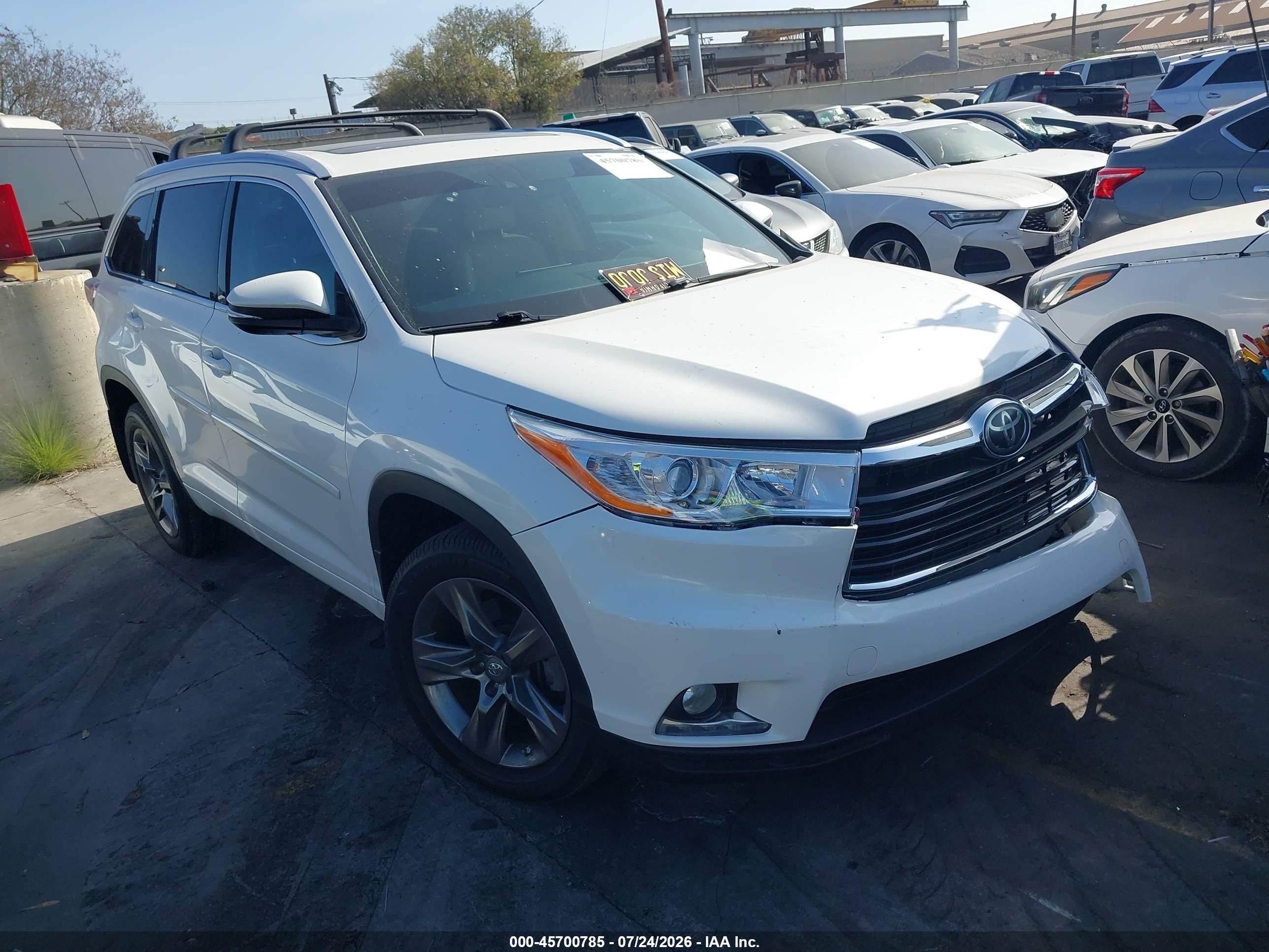 2015 Toyota Highlander VIN 5TDDKRFH6FS223310 — IAAI salvage auction photo