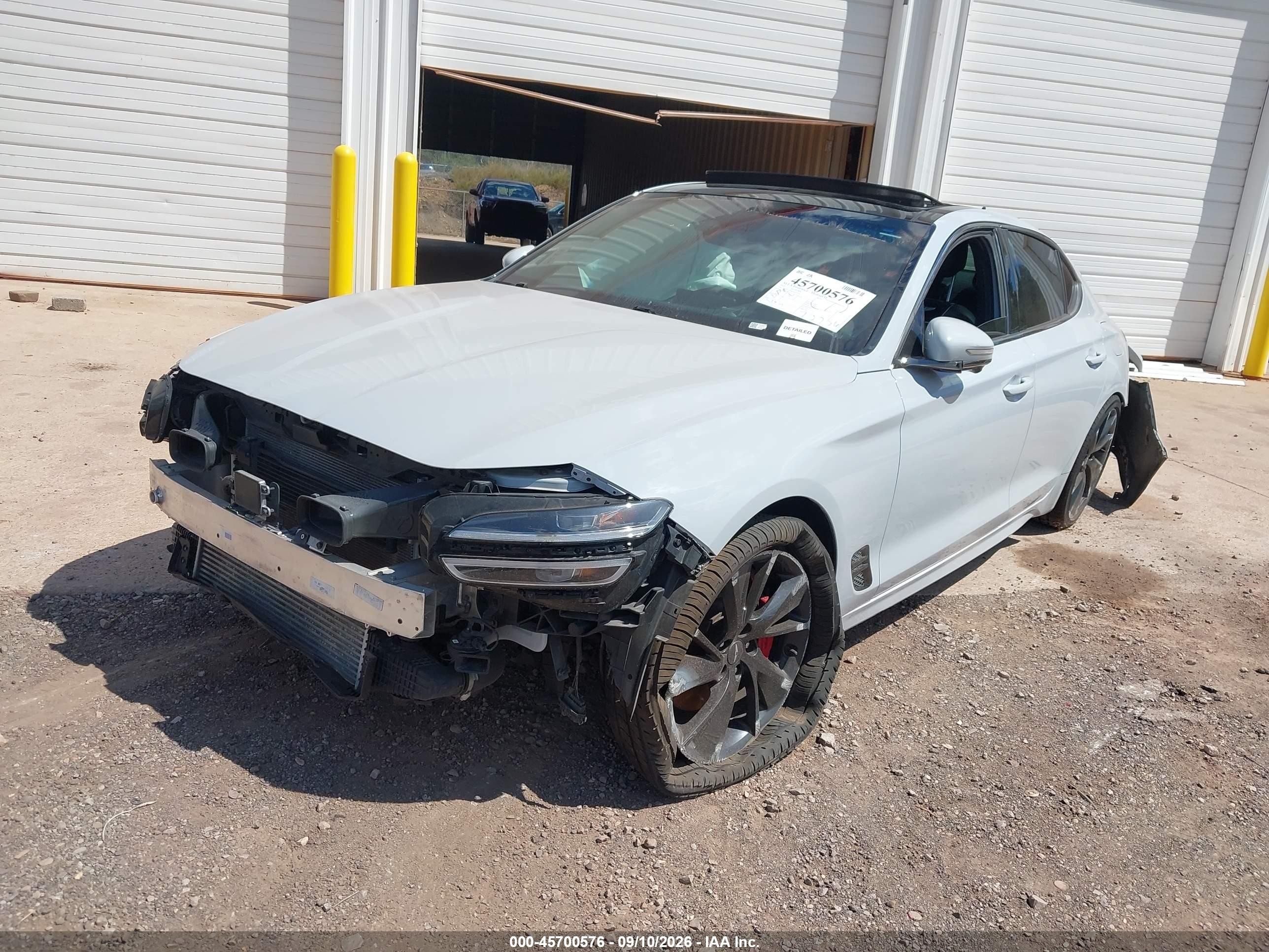 2022 Genesis G70 VIN KMTG54TE4NU091726 IAAI salvage auction — Front & Rear, Salvage (Alabama), sold $3,750 on 2026-09-12 (photo 2)