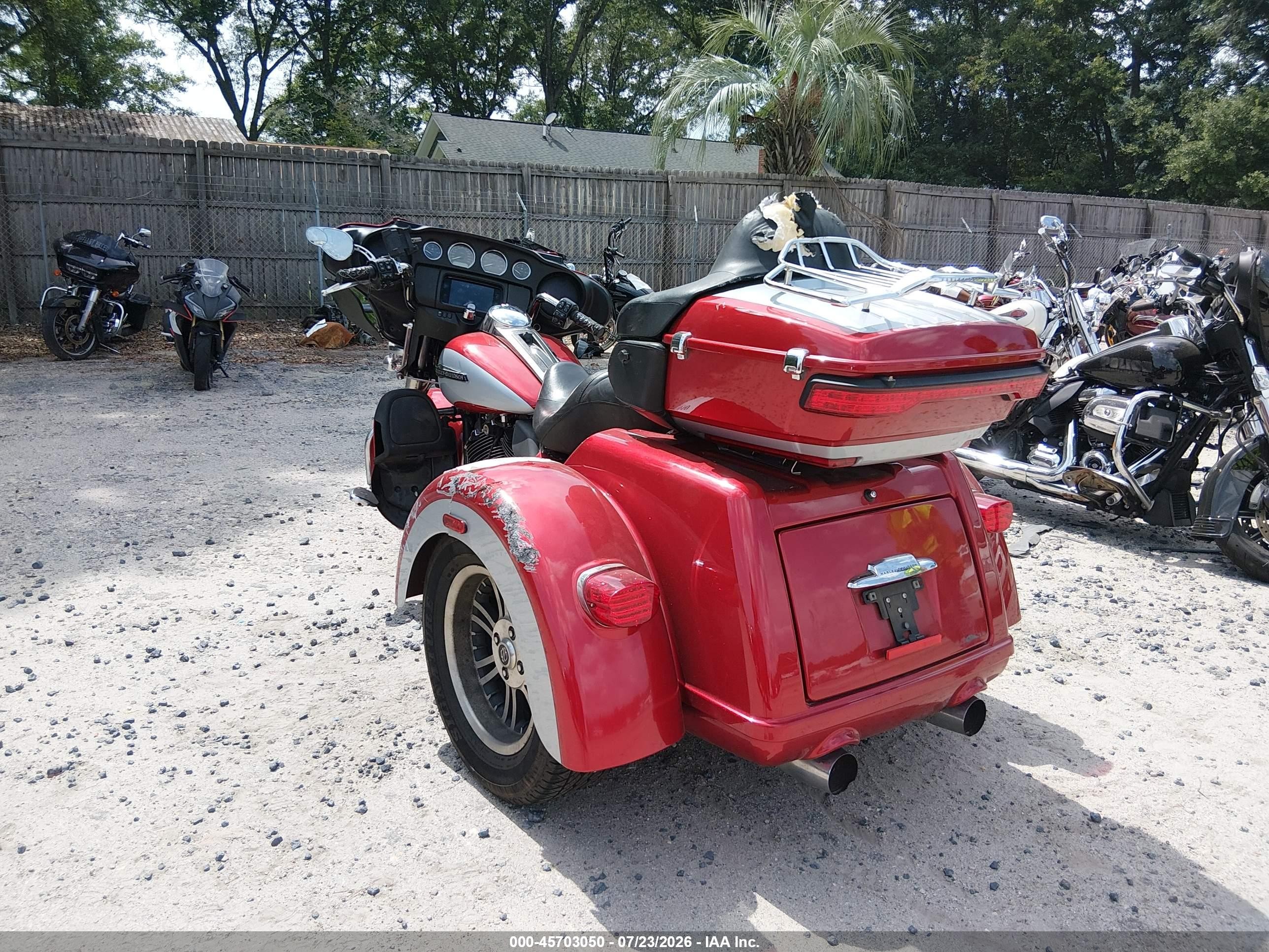 2019 Harley-davidson Tri glide ultra VIN 1HD1MAF16KB856360 IAAI salvage auction — Front End, Salvage (South Carolina), sold $8,000 on 2026-09-09 (photo 3)