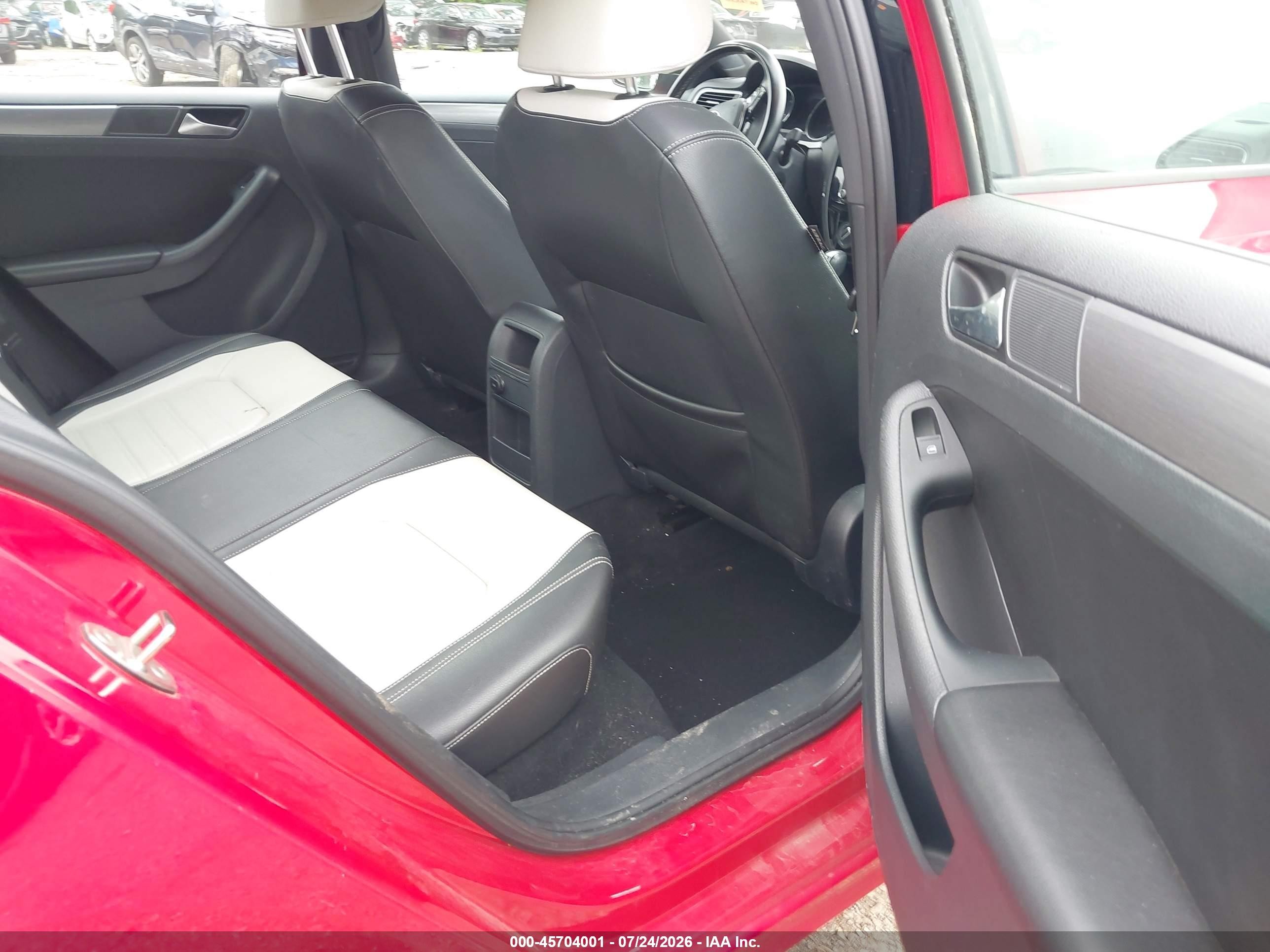 2016 Volkswagen Jetta VIN 3VWD17AJ2GM226432 IAAI salvage auction — Unknown, Salvage (Ohio), sold $2,150 on 2026-09-09 (photo 8)