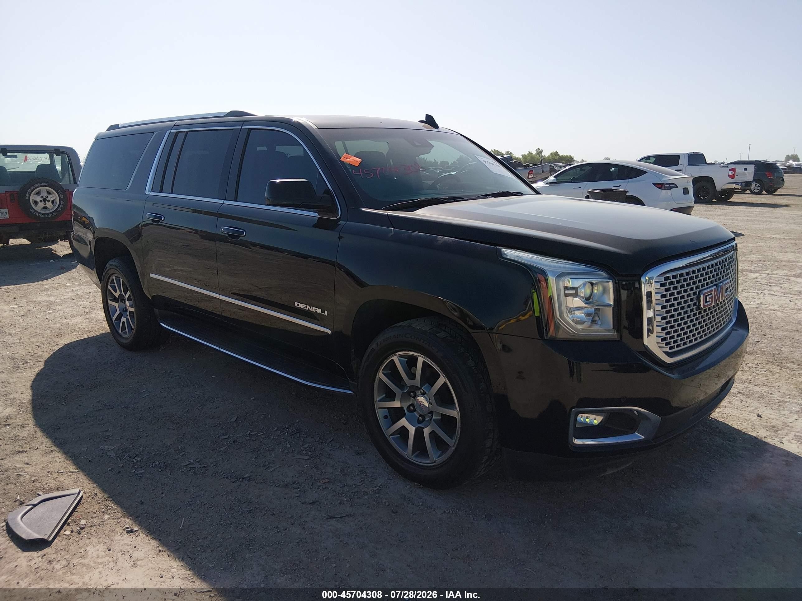 2017 GMC Yukon XL VIN 1GKS1HKJ6HR260618 — IAAI salvage auction photo