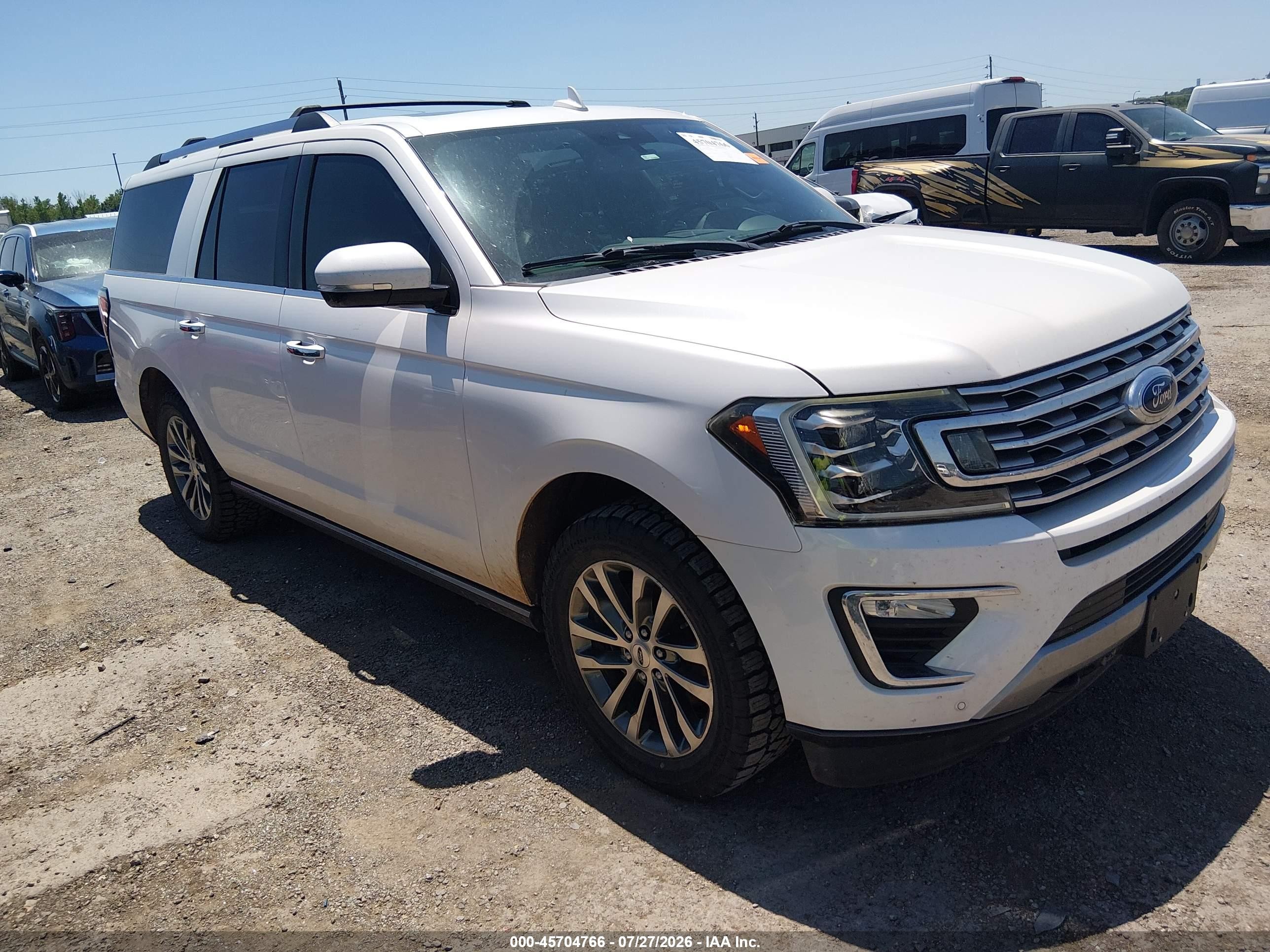 2018 Ford Expedition VIN 1FMJK2AT5JEA59046 IAAI salvage auction — Hail, Clear (Oklahoma), sold $9,000 on 2026-09-12 (photo 1)