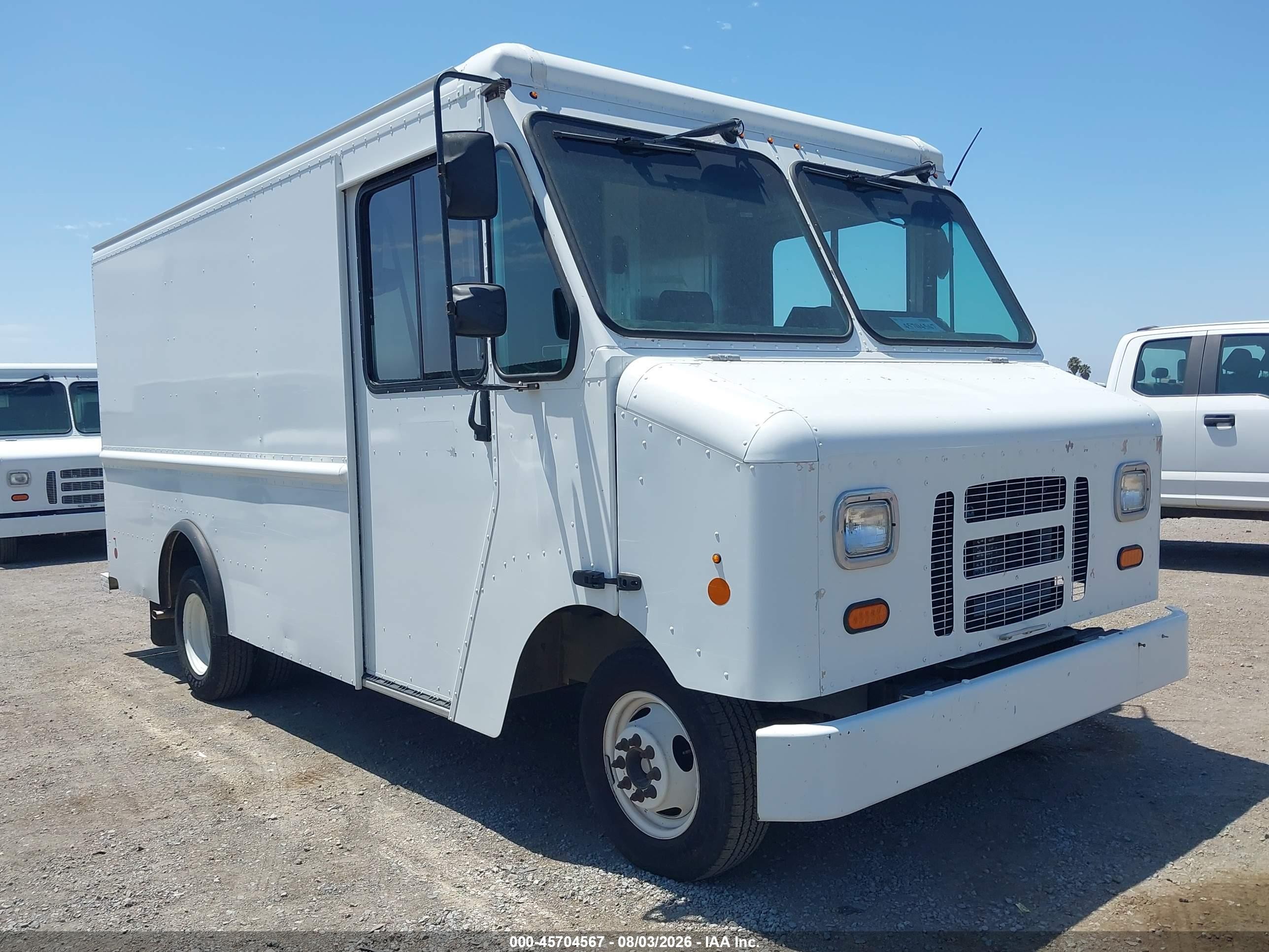 2018 Ford E-350 VIN 1FC3E3K69JDC36755 — IAAI salvage auction photo