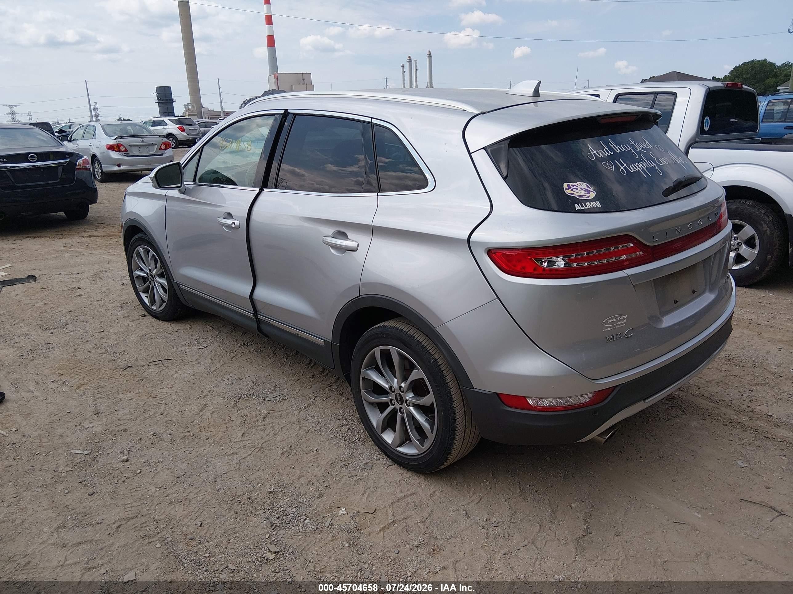 2017 Lincoln Mkc VIN 5LMCJ2C94HUL00587 IAAI salvage auction — Unknown, Salvage (Indiana), sold $875 on 2026-09-09 (photo 3)