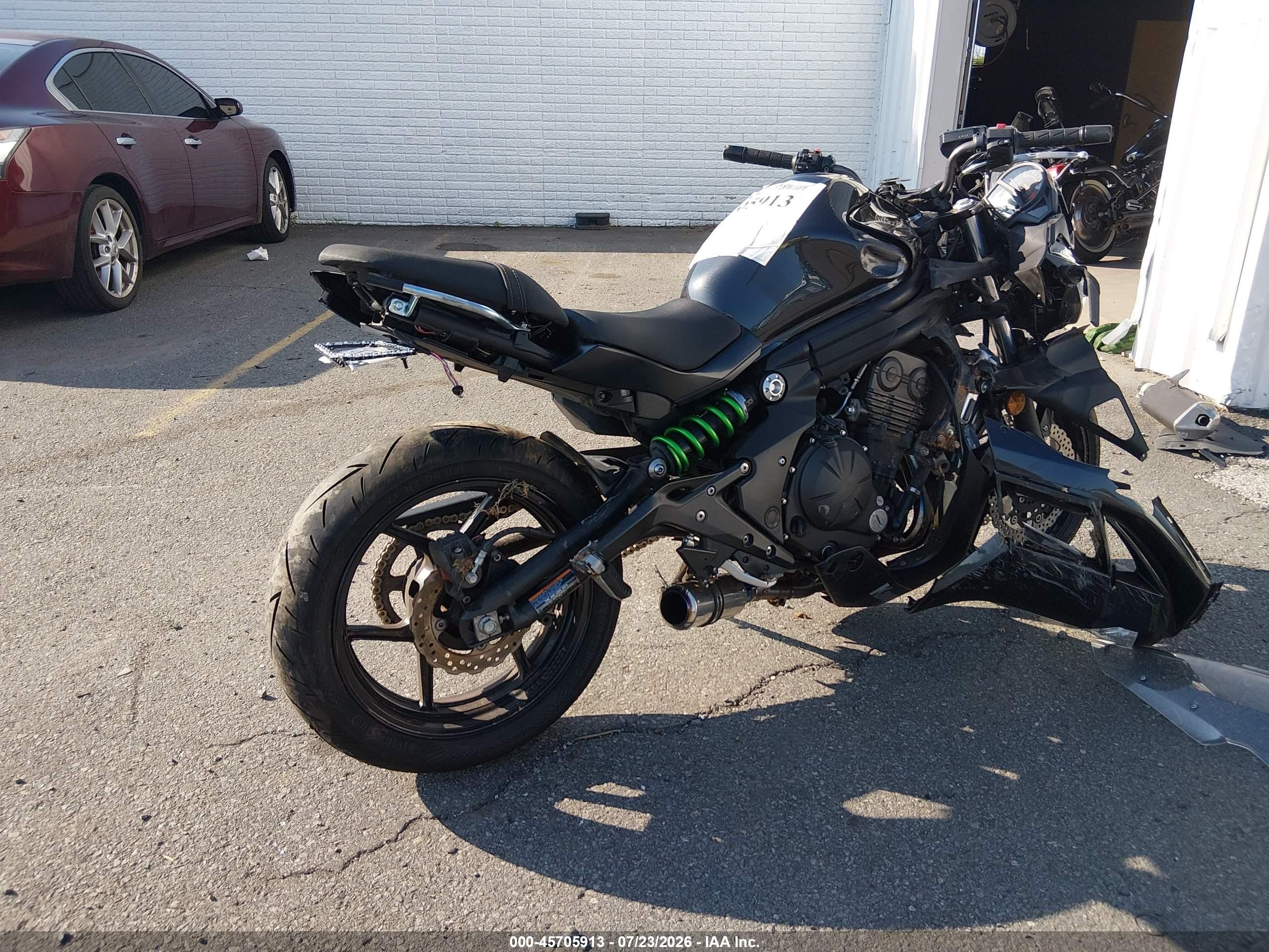 2016 Kawasaki Ninja VIN JKAEXEE11GDA22735 IAAI salvage auction — All Over, Clear (Virginia), sold $325 on 2026-09-09 (photo 4)