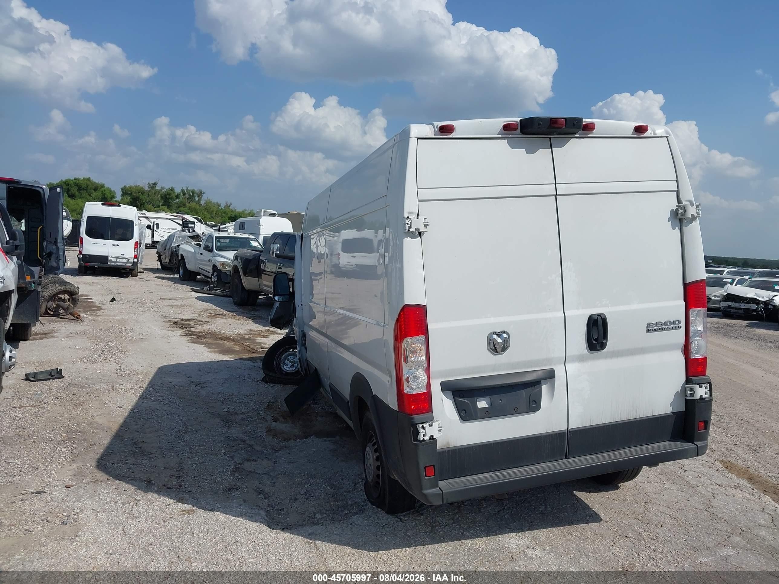 2026 Ram ProMaster 2500 VIN 3C6LRVDG3TE160335 IAAI salvage auction — Unknown, Salvage (Texas), sold $7,725 on 2026-10-06 (photo 3)