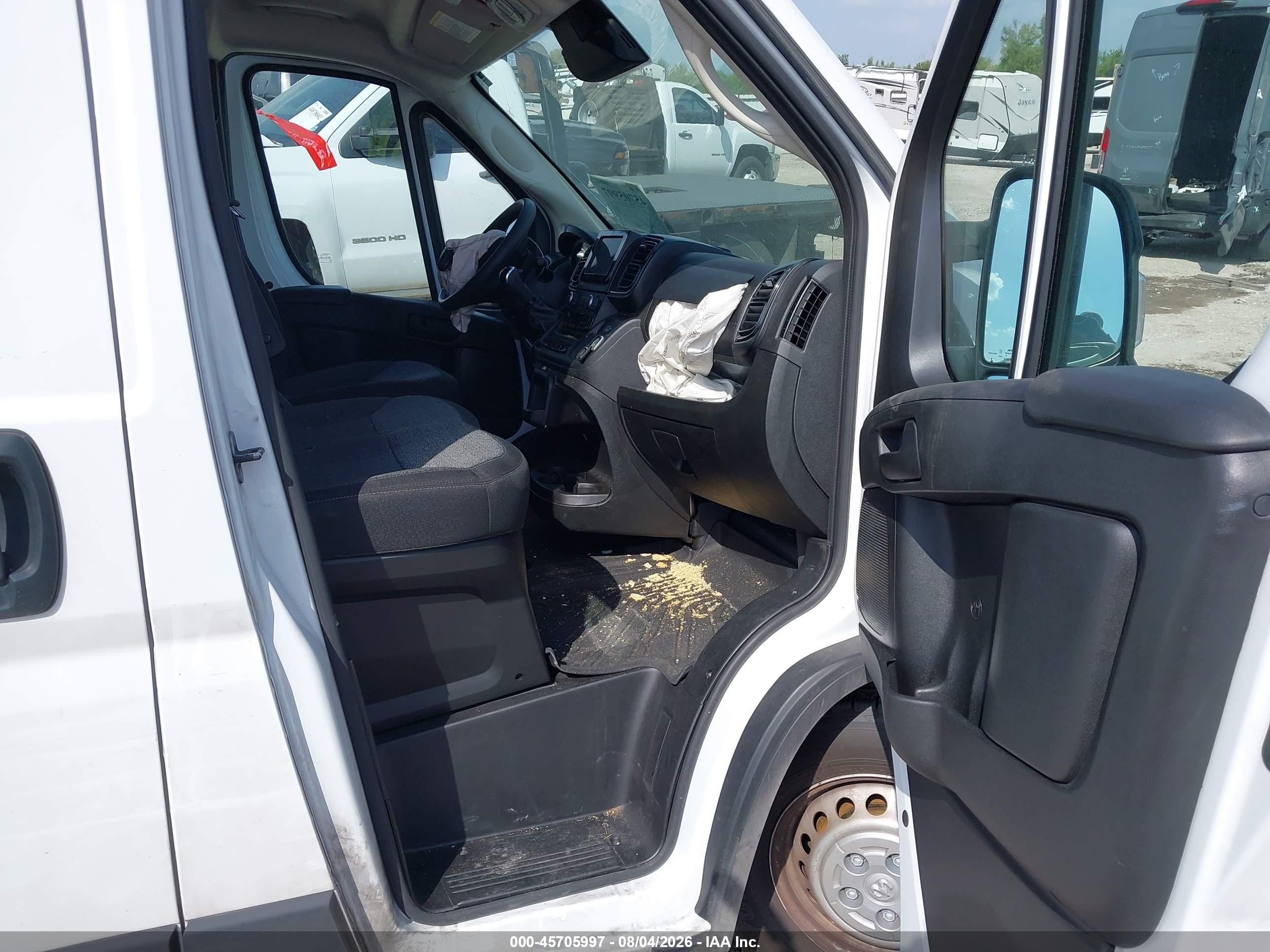 2026 Ram ProMaster 2500 VIN 3C6LRVDG3TE160335 IAAI salvage auction — Unknown, Salvage (Texas), sold $7,725 on 2026-10-06 (photo 5)