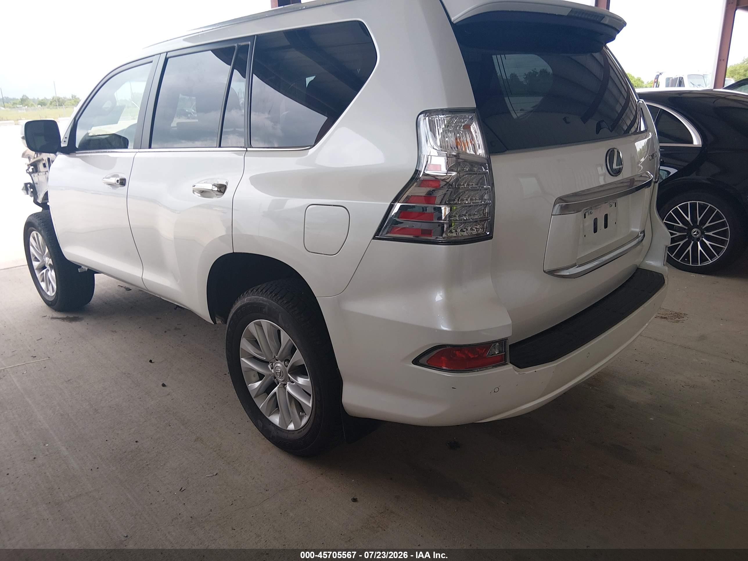 2023 Lexus GX 460 VIN JTJAM7BX6P5384484 IAAI salvage auction — Front End, Salvage (Texas), sold $30,750 on 2026-09-02 (photo 3)