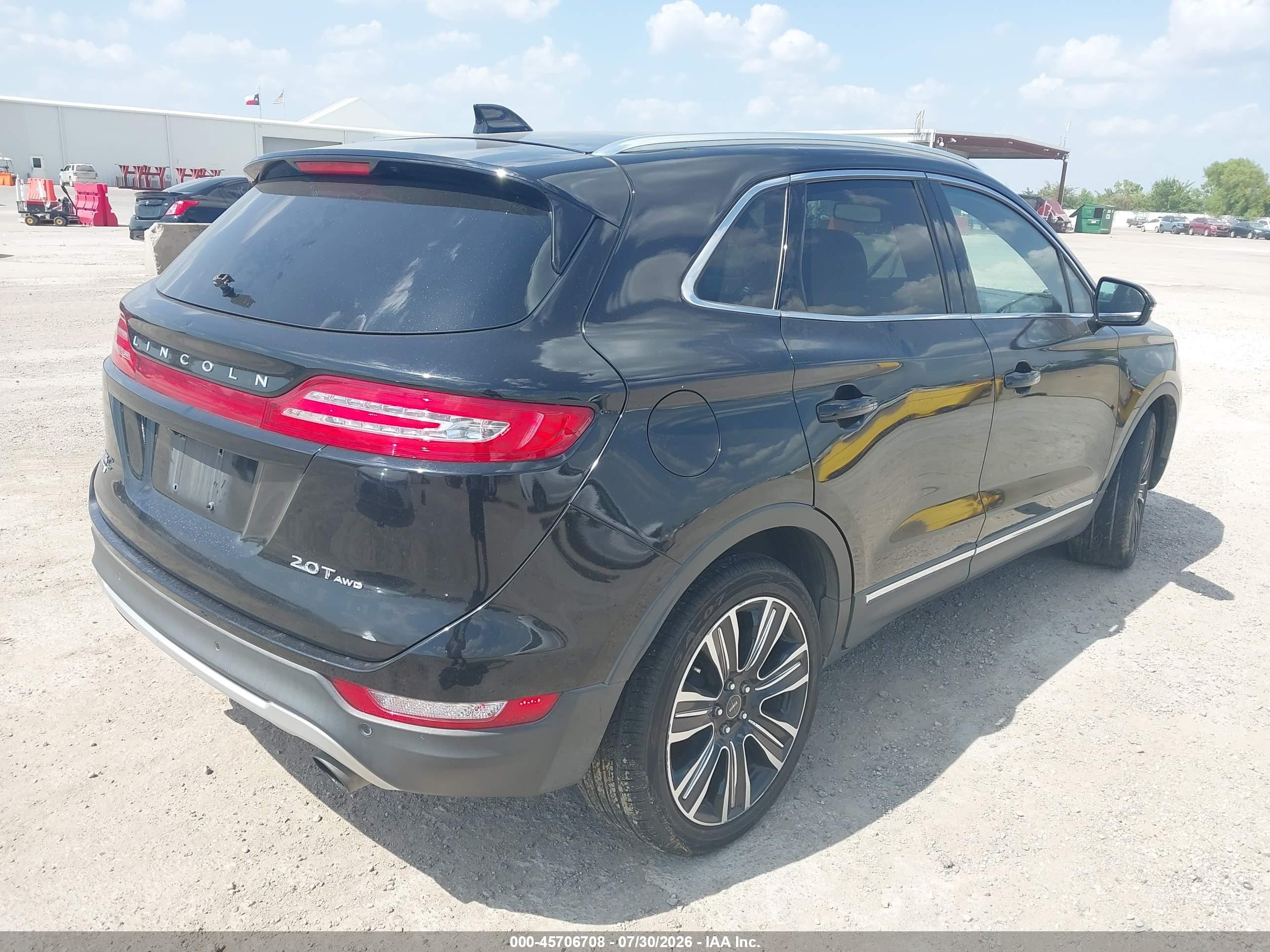 2017 Lincoln MKC VIN 5LMCJ4D92HUL12781 IAAI salvage auction — Hail, Original (Texas), sold $1,900 on 2026-09-24 (photo 4)